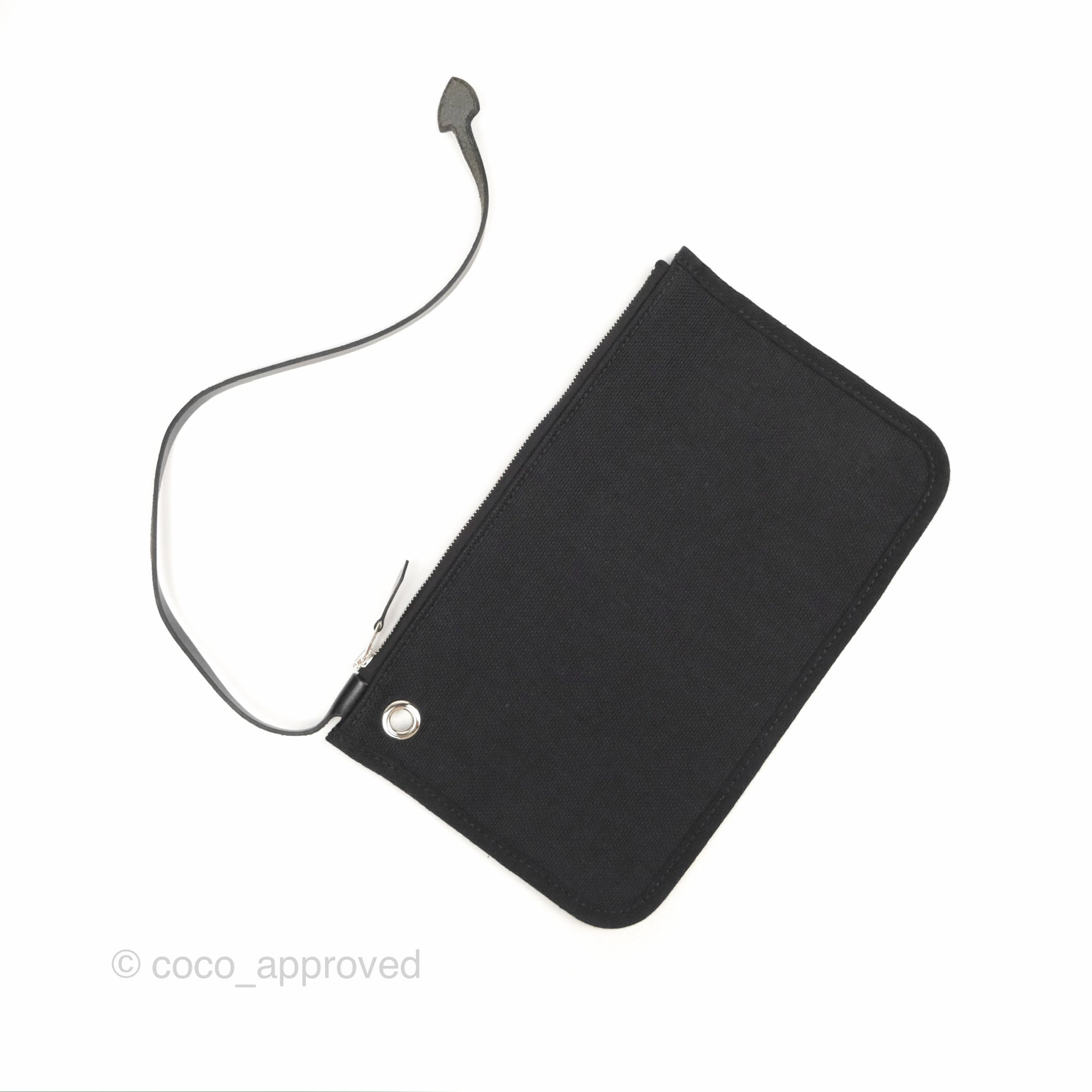 Herms Herbag Zip 31 Retourne Black Canvas Palladium Hardware