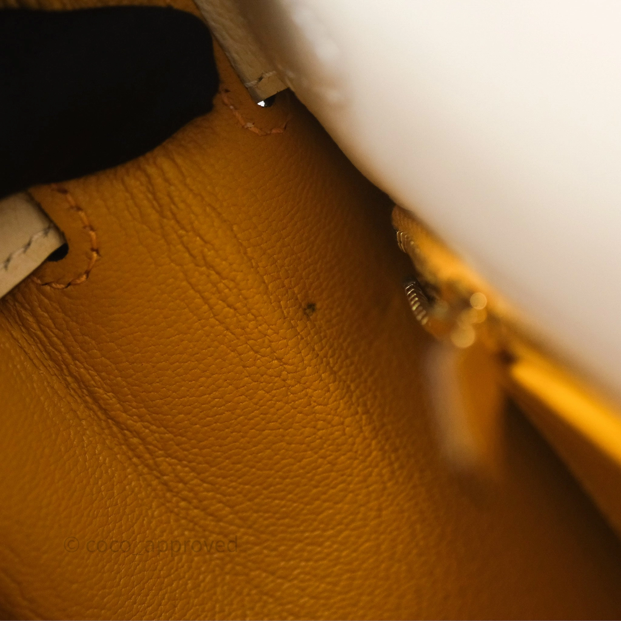 Herms HSS Sellier Kelly 28 Craie 10 / Amber 9D Epsom Brushed Gold Hardware