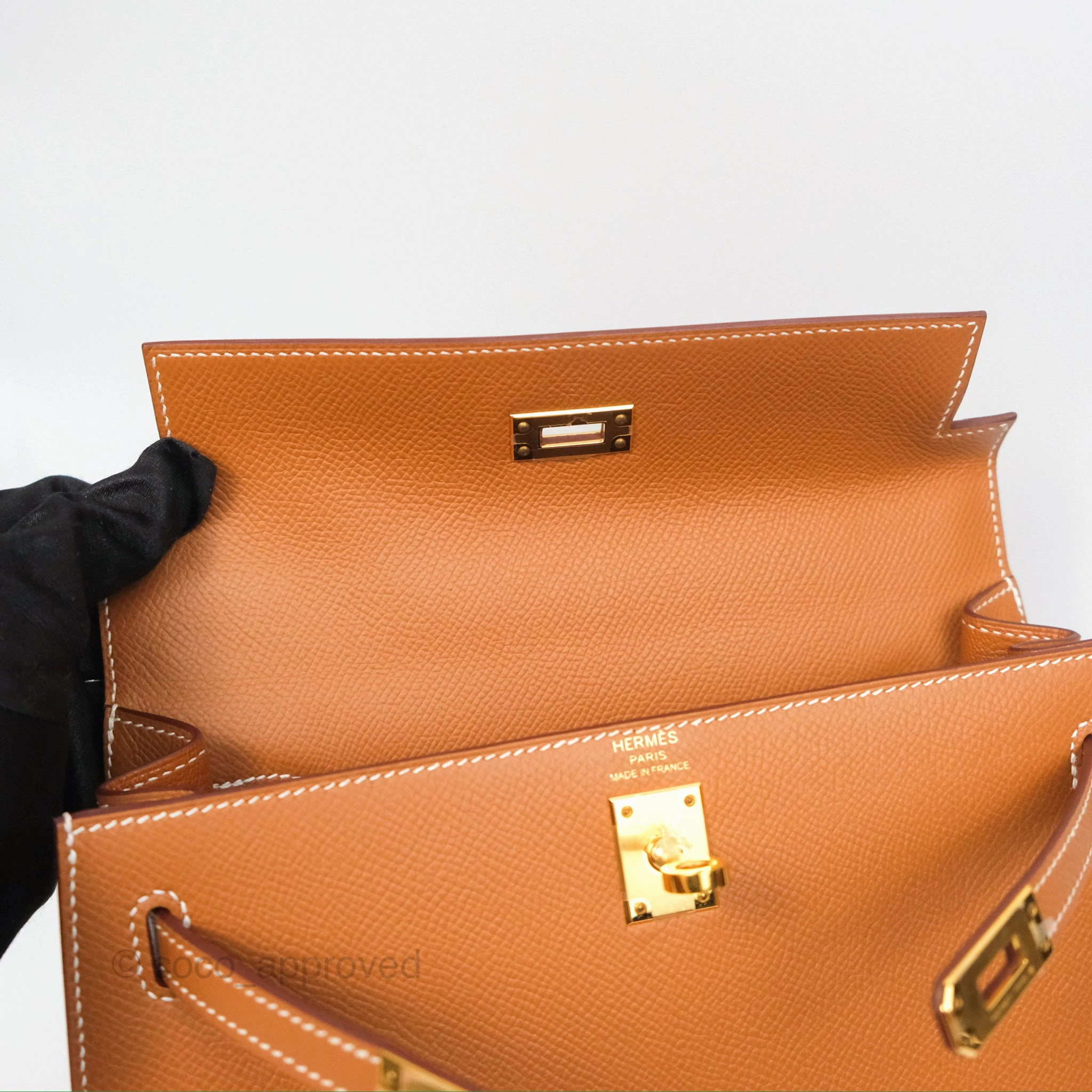 Herms Kelly 25 Sellier Gold Epsom Gold Hardware