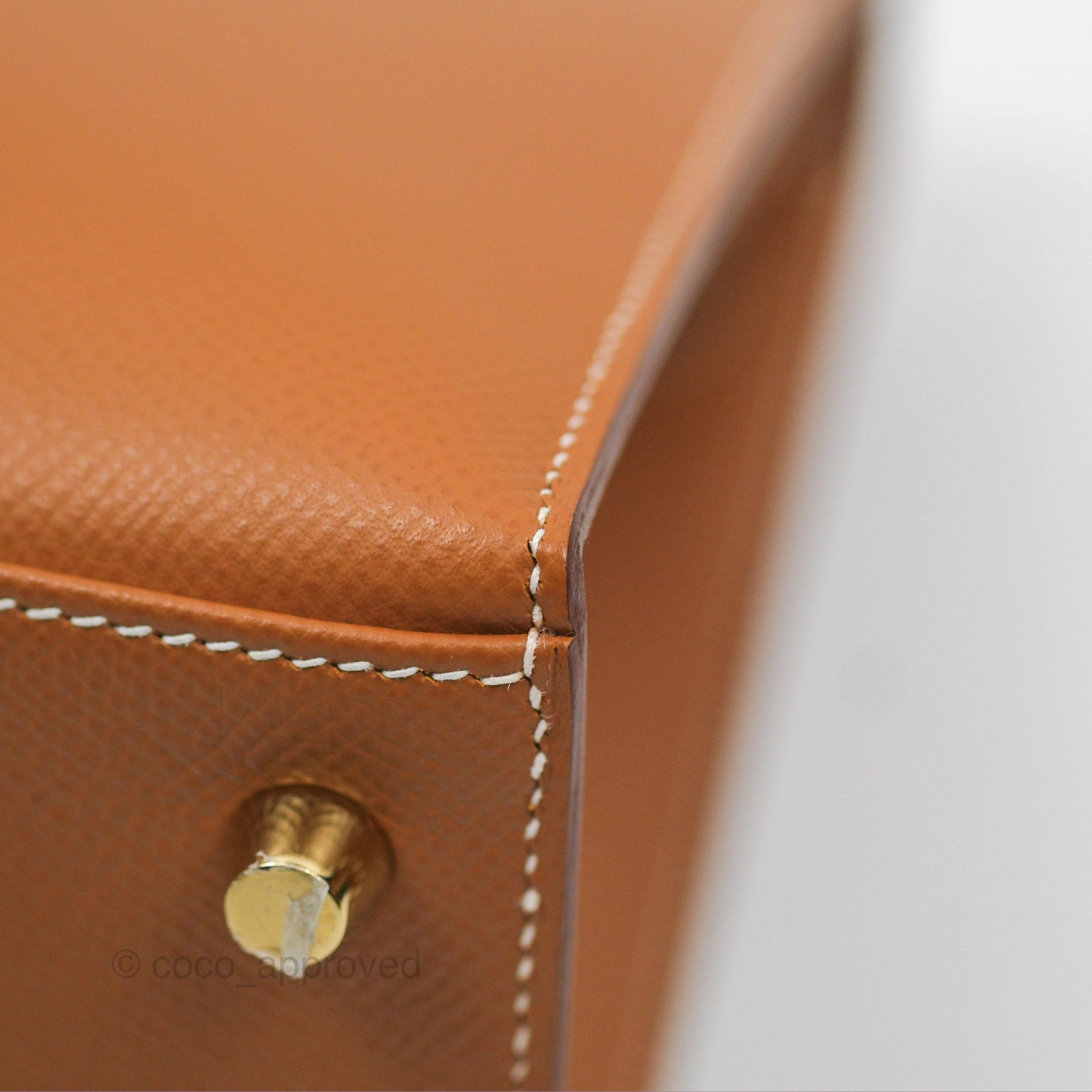 Herms Kelly 25 Sellier Gold Epsom Gold Hardware