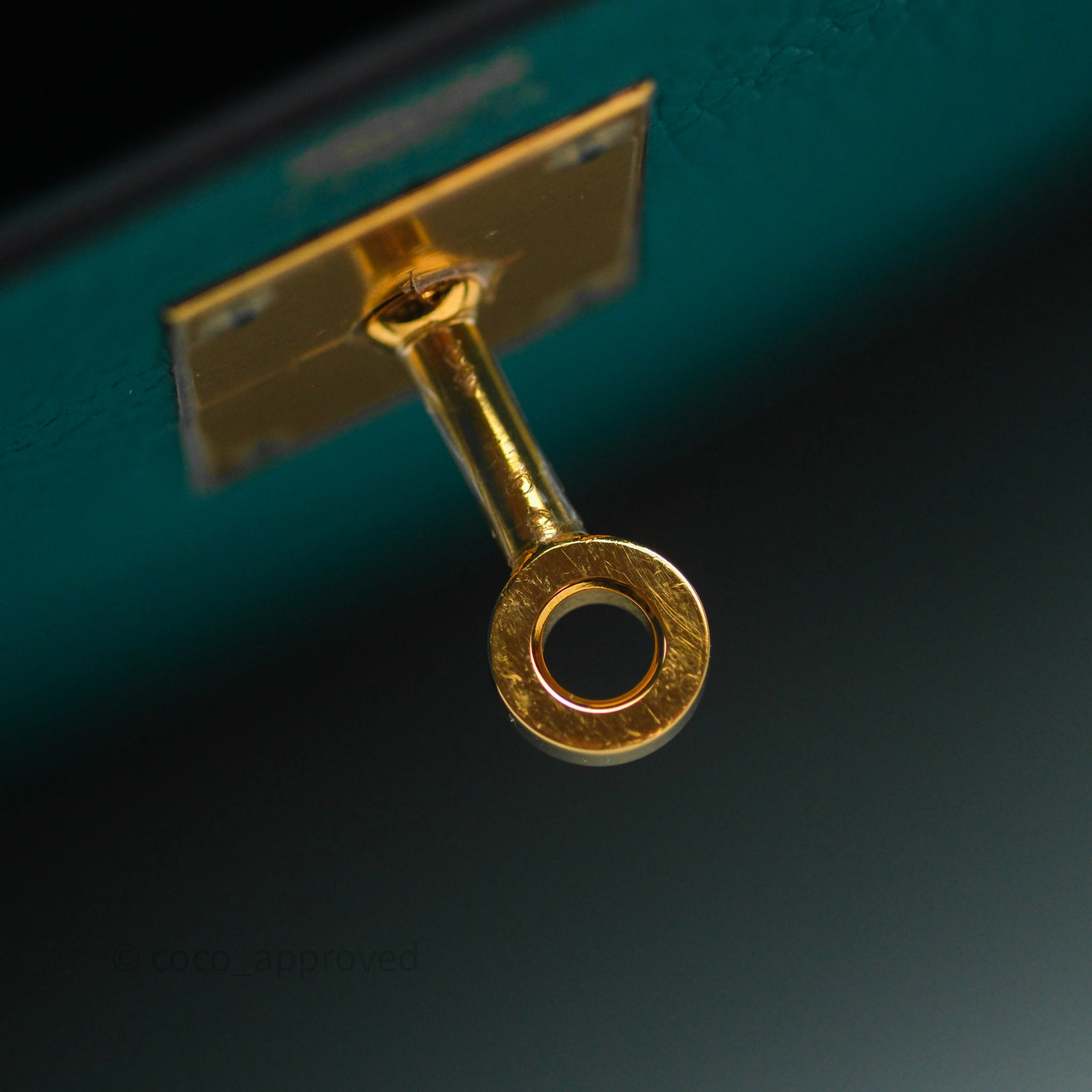 Herms Kelly 28 Retourne Bleu Paon 7F Clemence Gold Hardware