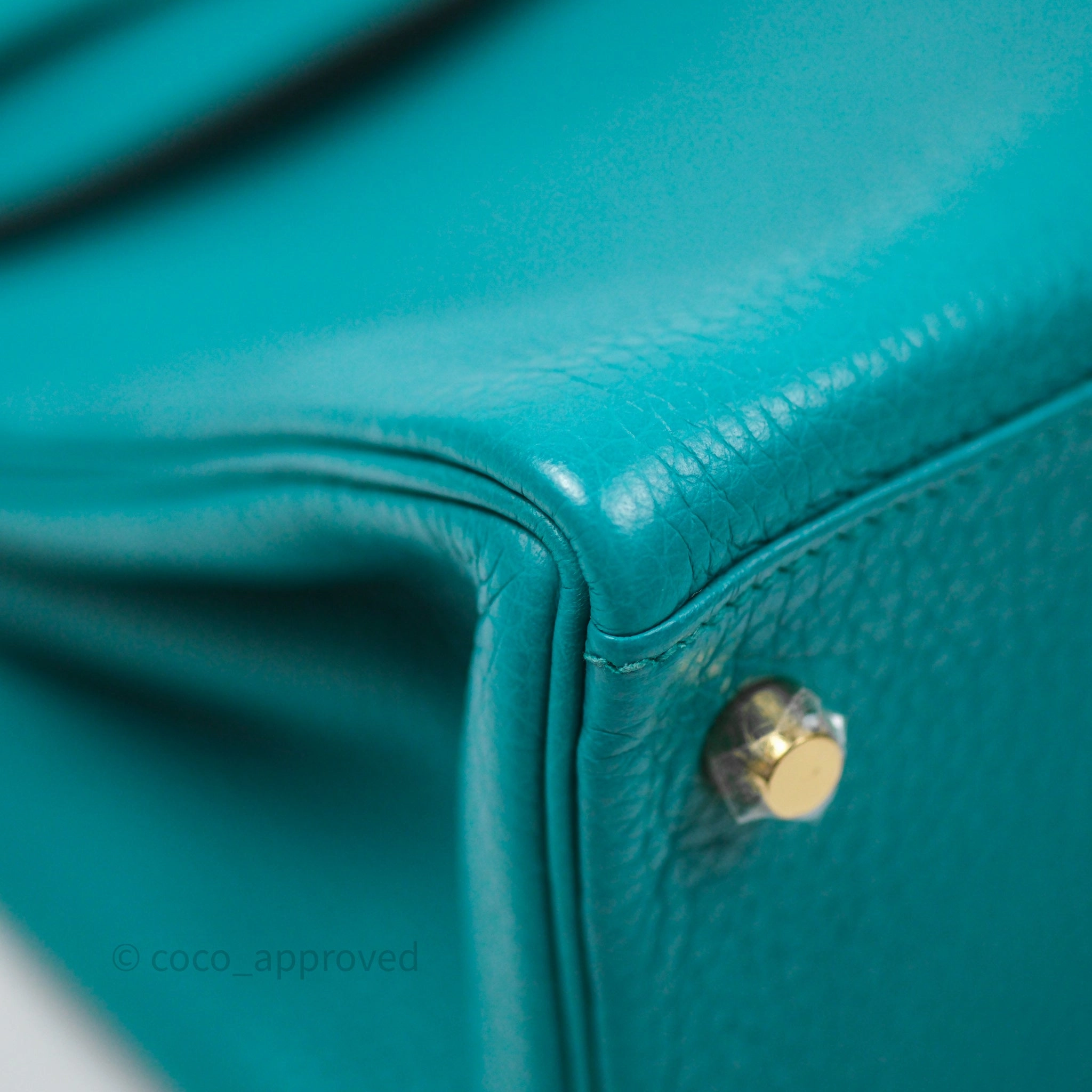 Herms Kelly 28 Retourne Bleu Paon 7F Clemence Gold Hardware
