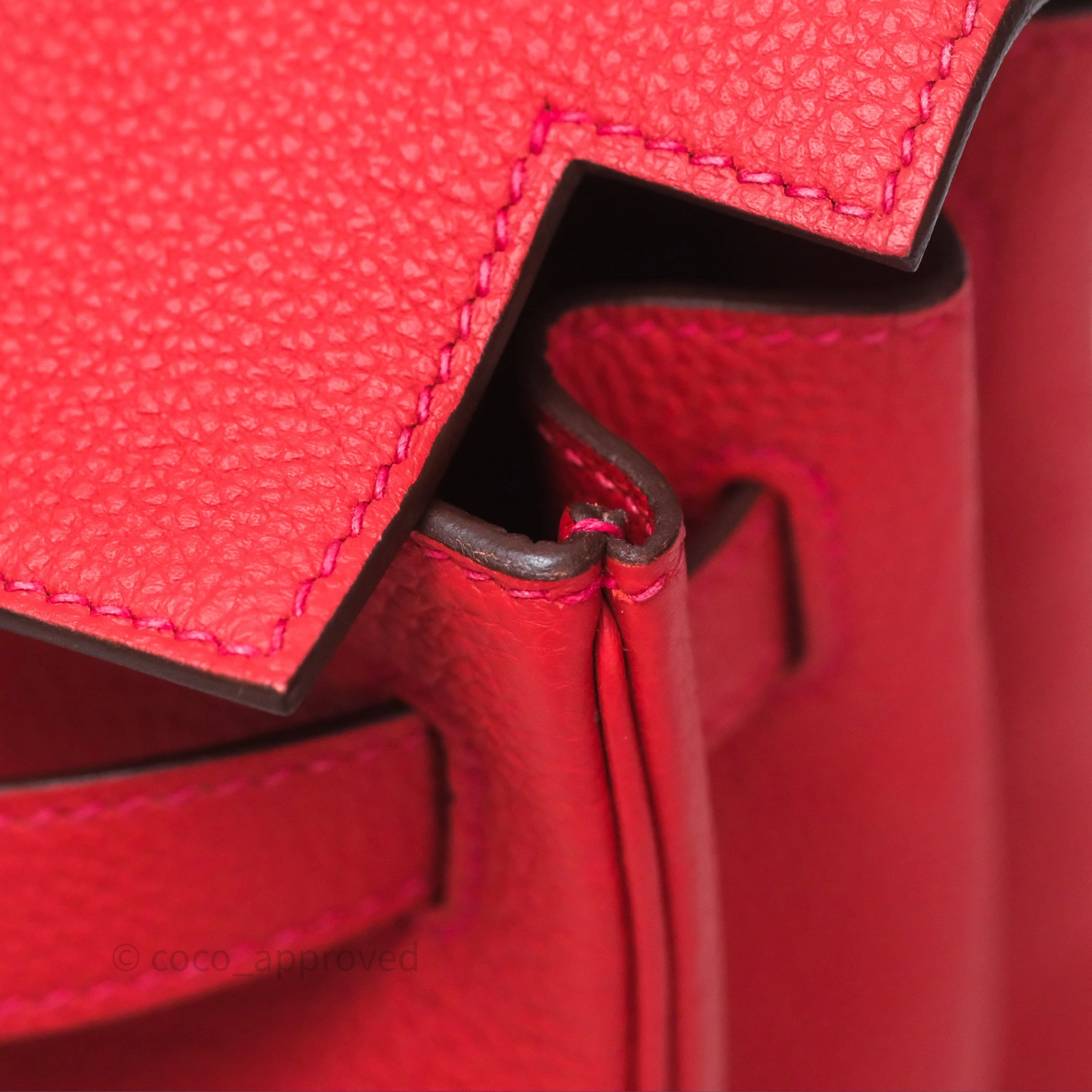 Herms Kelly 28 Retourne Geranium D5 Togo Gold Hardware