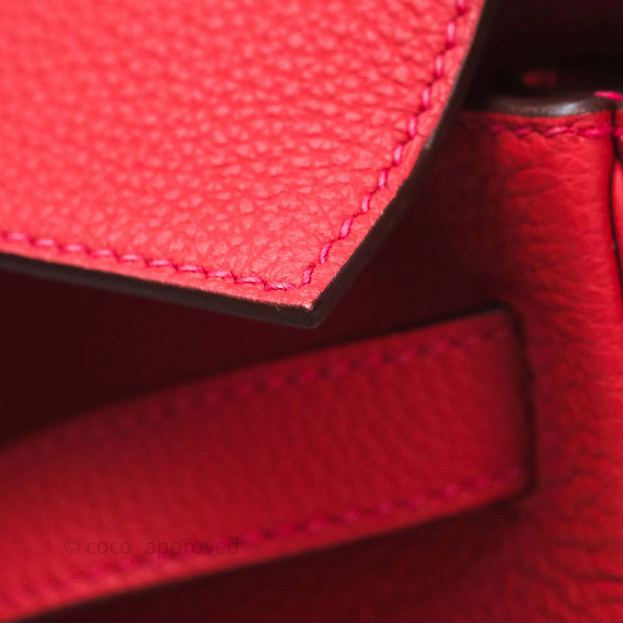 Herms Kelly 28 Retourne Geranium D5 Togo Gold Hardware