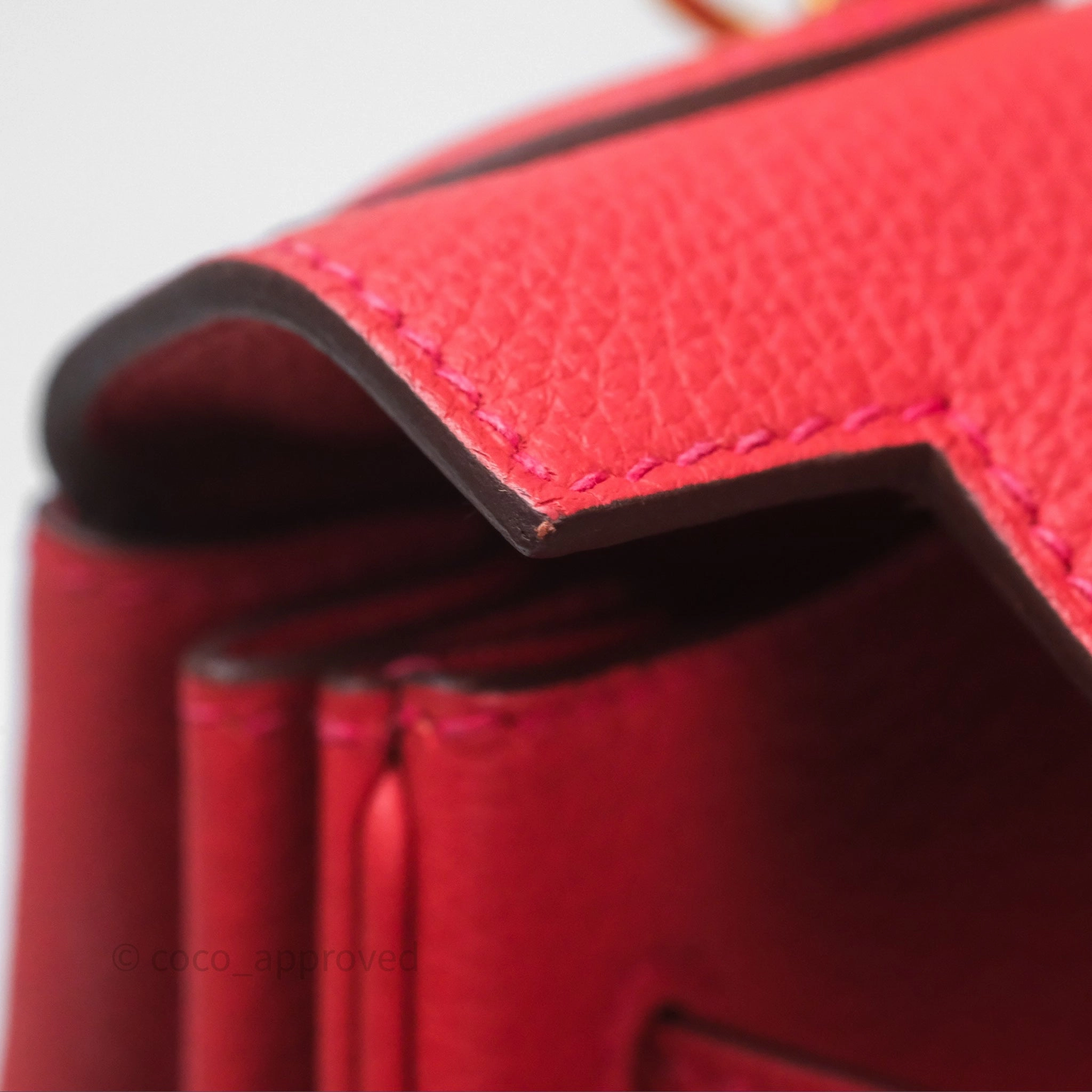 Herms Kelly 28 Retourne Geranium D5 Togo Gold Hardware