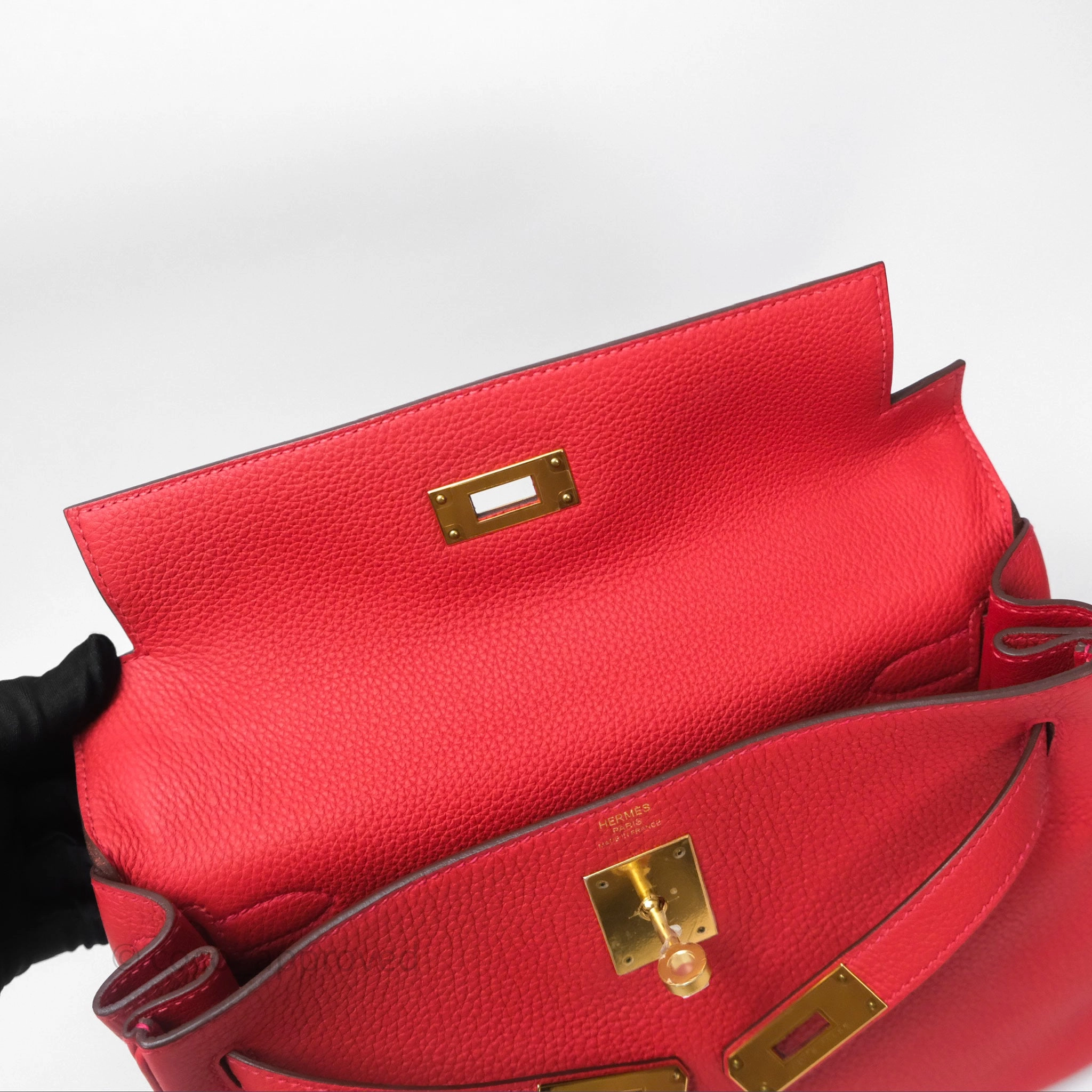 Herms Kelly 28 Retourne Geranium D5 Togo Gold Hardware