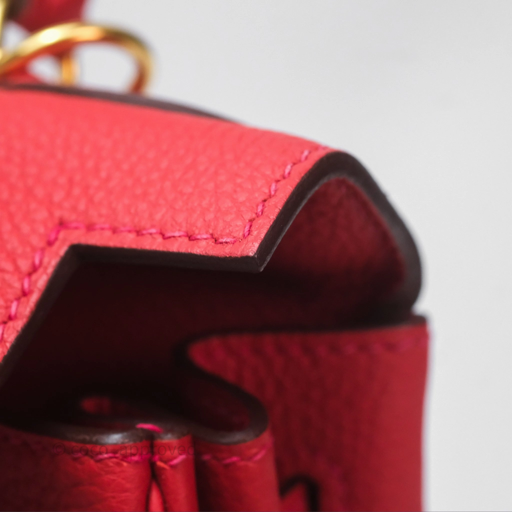 Herms Kelly 28 Retourne Geranium D5 Togo Gold Hardware