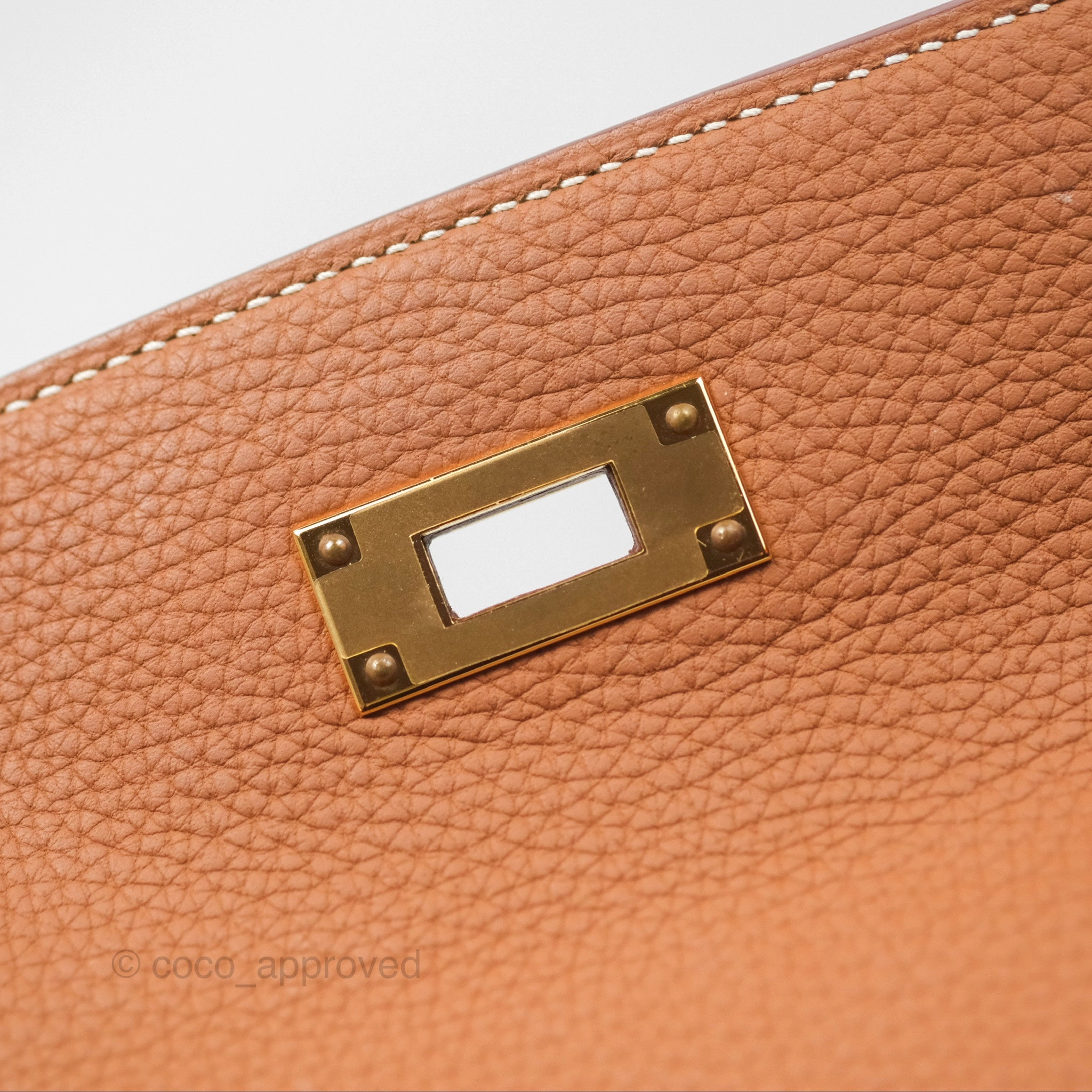 Herms Kelly 28 Retourne Gold Togo Gold Hardware