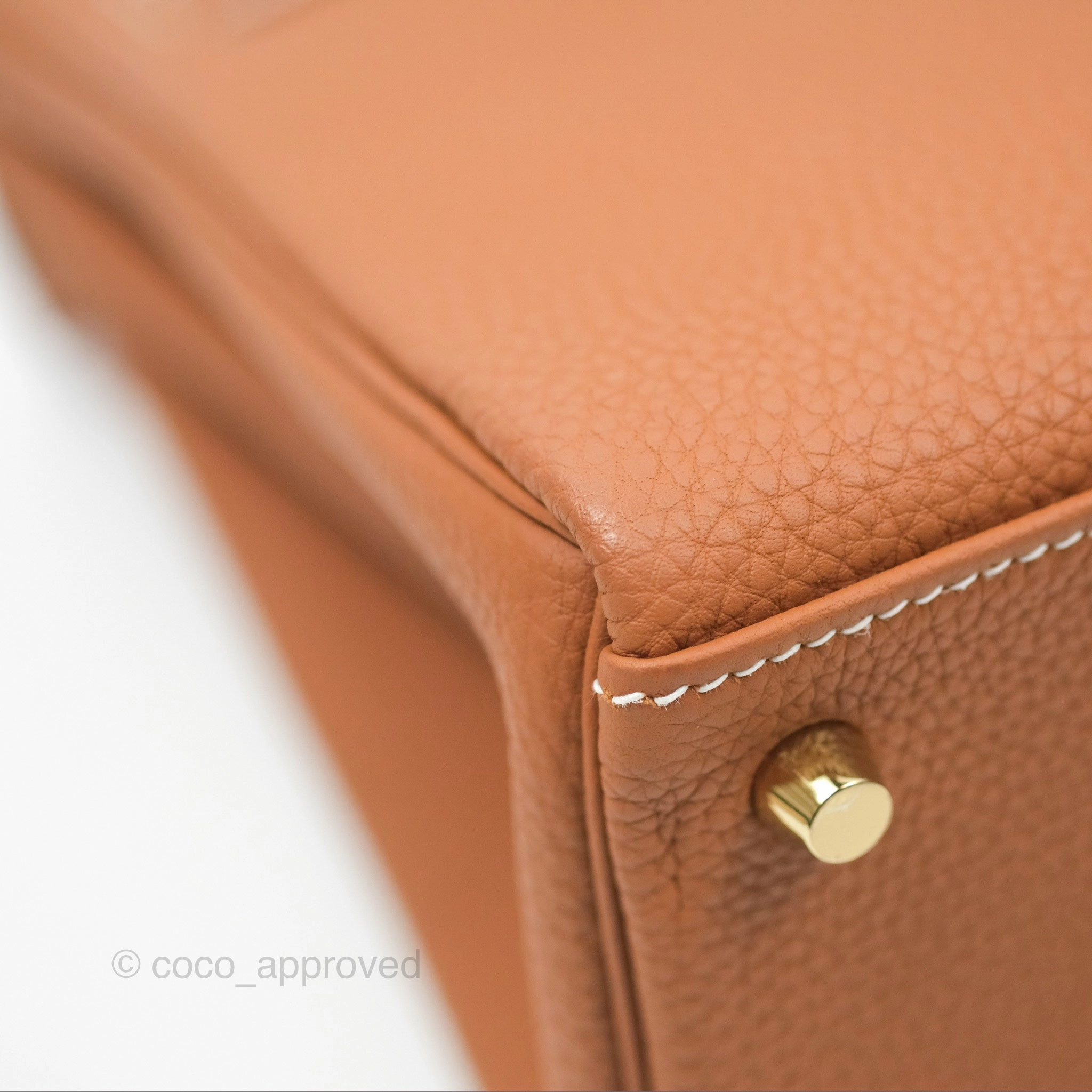 Herms Kelly 28 Retourne Gold Togo Gold Hardware