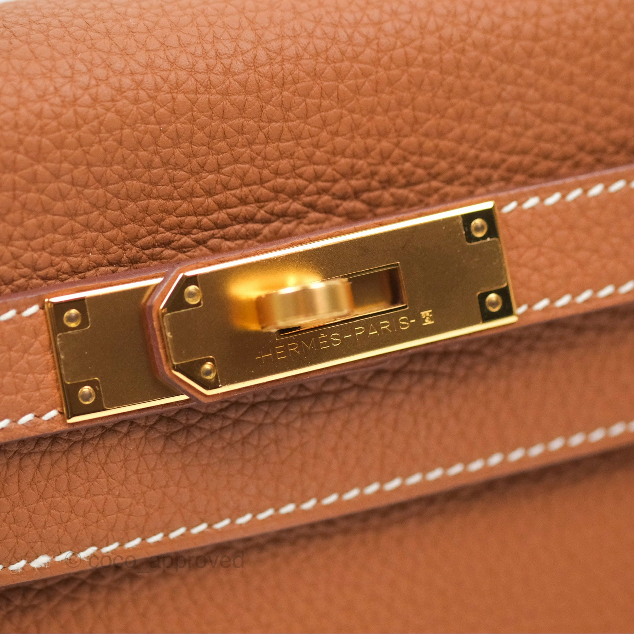 Herms Kelly 28 Retourne Gold Togo Gold Hardware