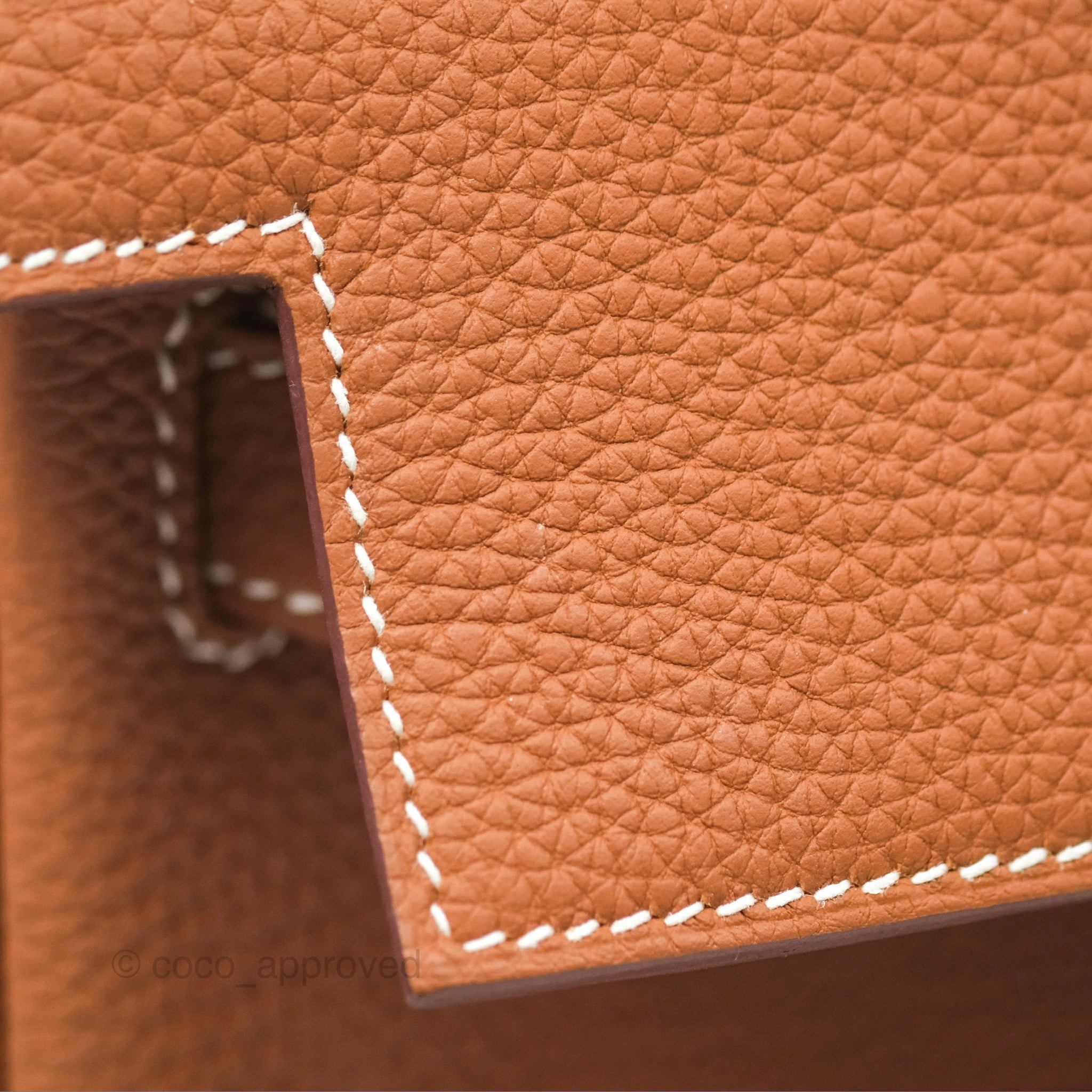 Herms Kelly 28 Retourne Gold Togo Gold Hardware