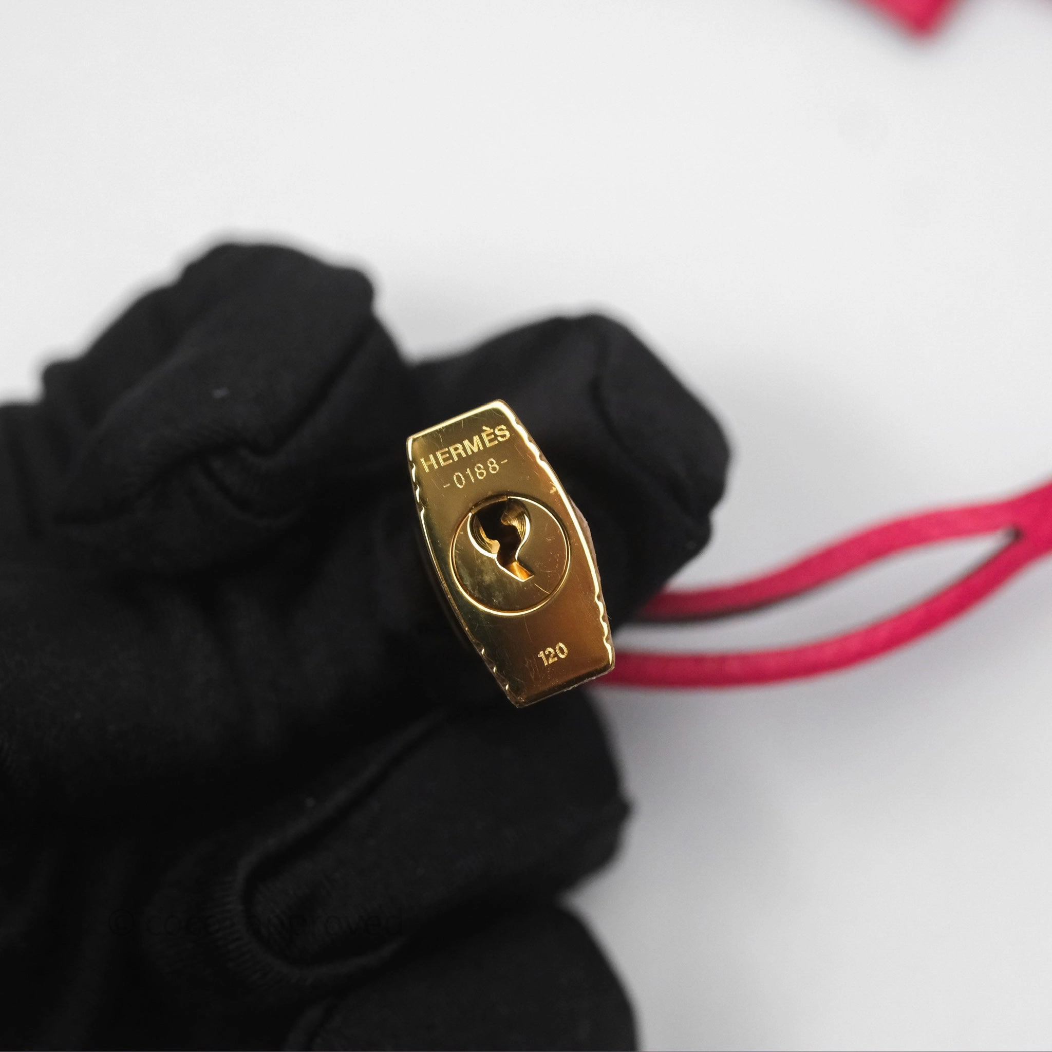 Herms Kelly 28 Sellier Rose Extreme I6 Epsom Gold Hardware