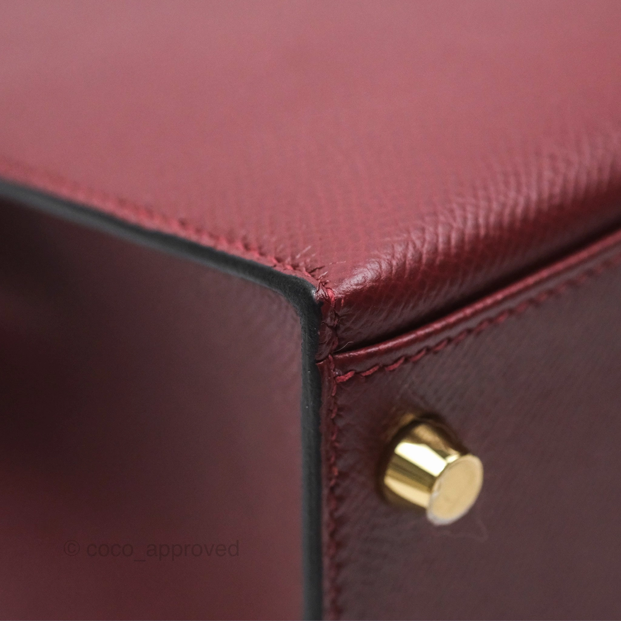Herms Kelly 28 Sellier Rouge Epsom Gold Hardware