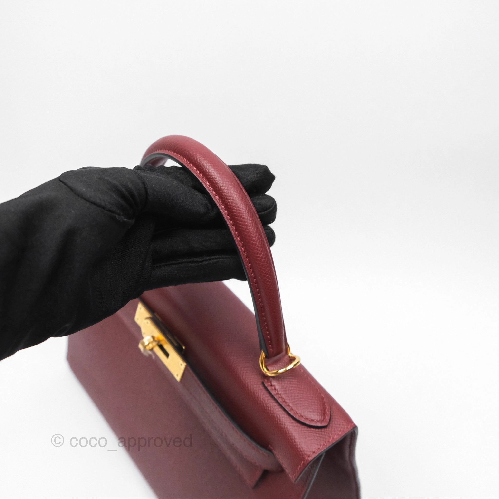 Herms Kelly 28 Sellier Rouge Epsom Gold Hardware