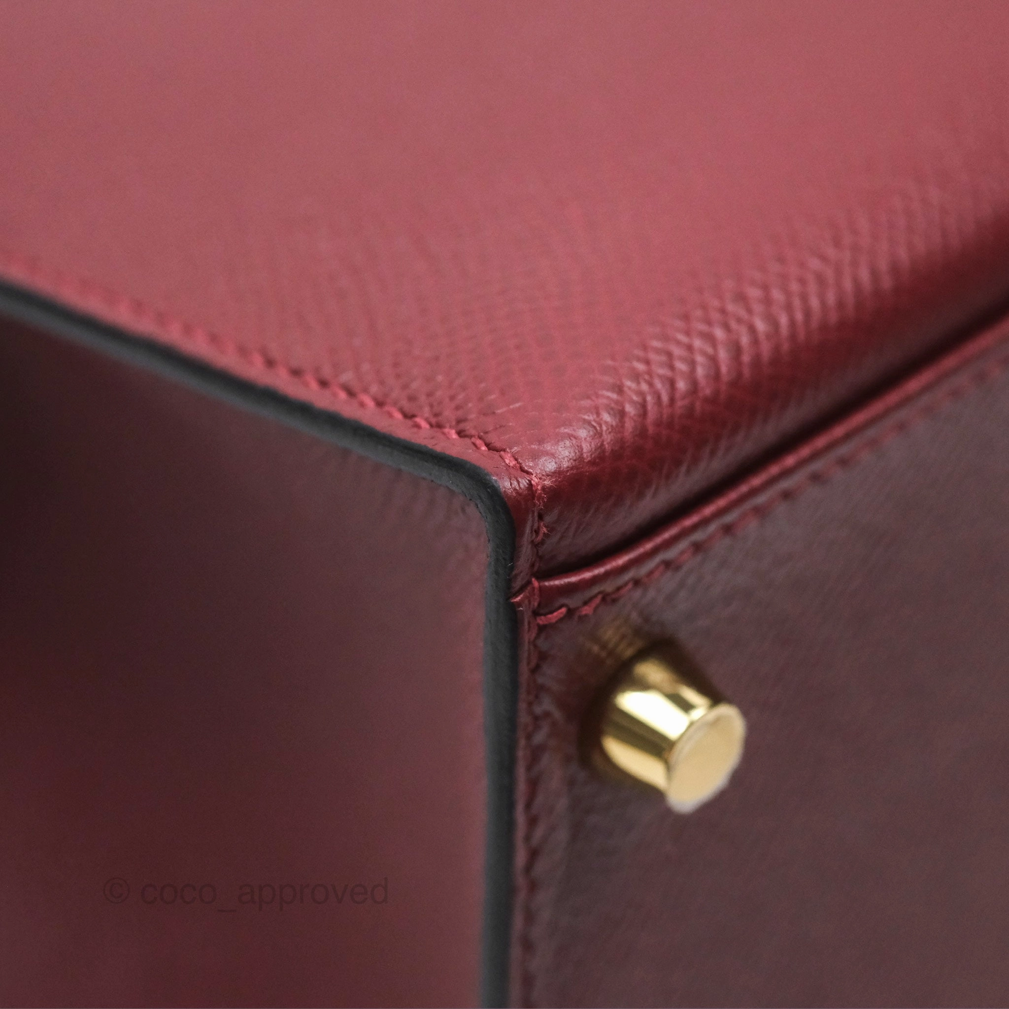 Herms Kelly 28 Sellier Rouge Epsom Gold Hardware