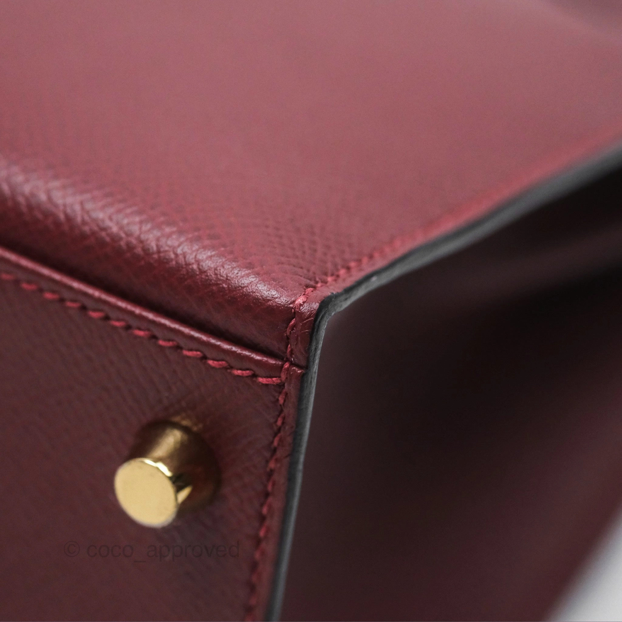 Herms Kelly 28 Sellier Rouge Epsom Gold Hardware
