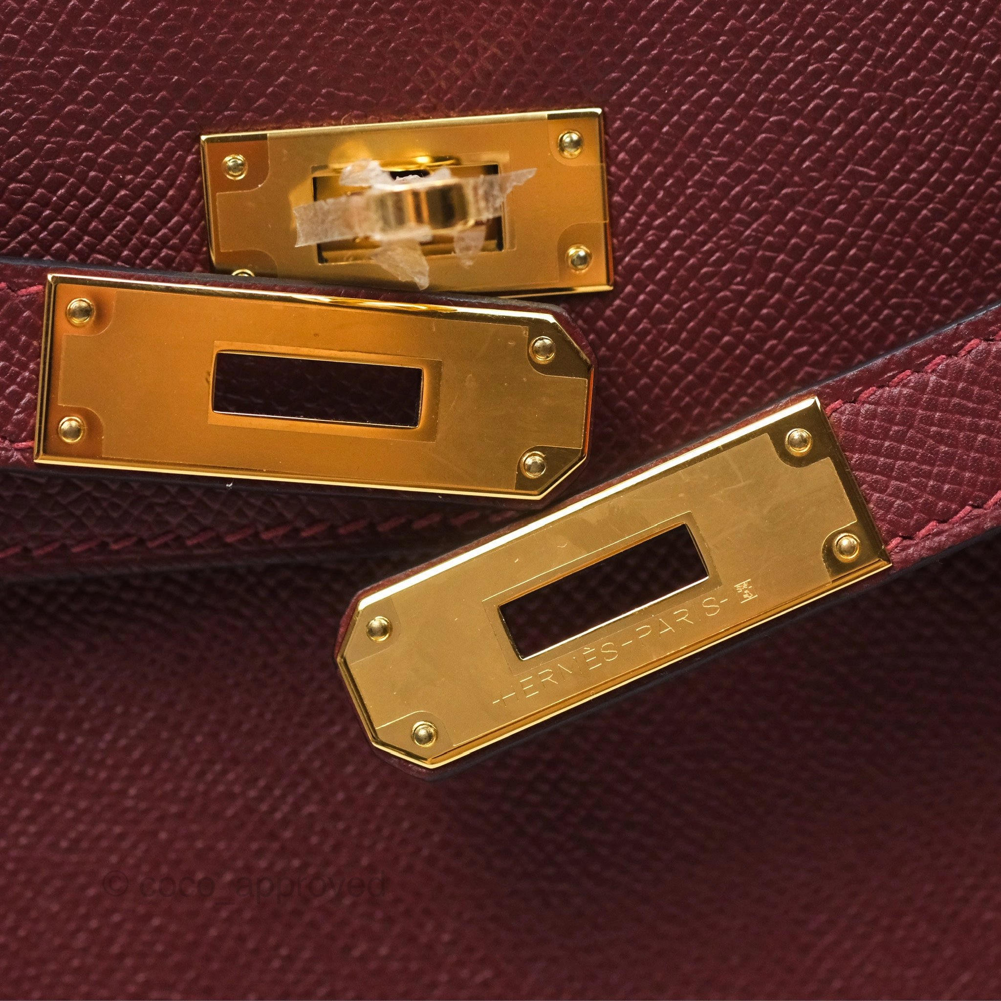 Herms Kelly 28 Sellier Rouge Epsom Gold Hardware