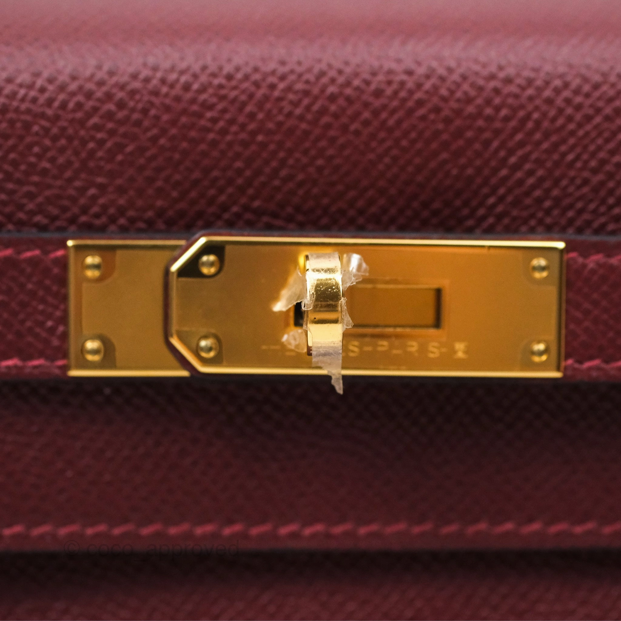 Herms Kelly 28 Sellier Rouge Epsom Gold Hardware