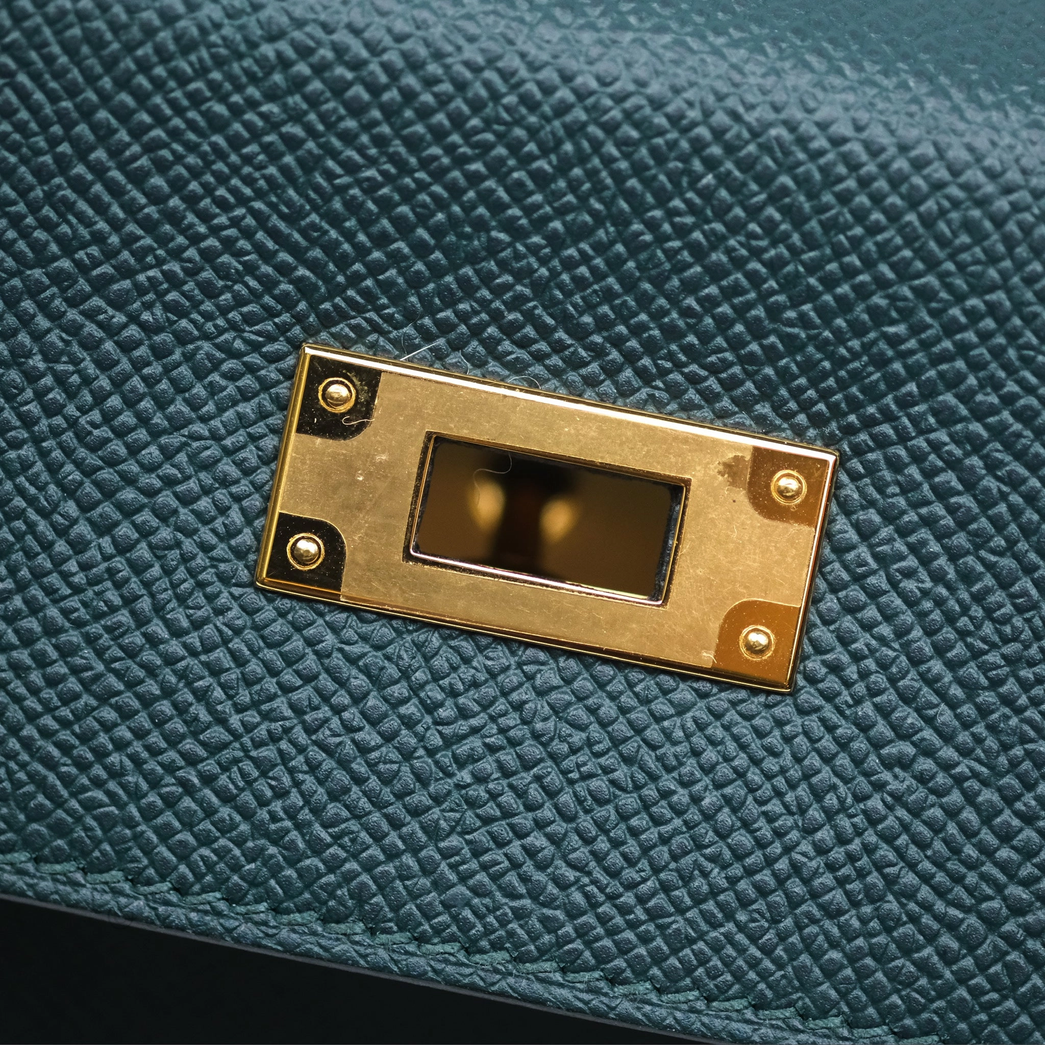 Herms Kelly 28 Sellier Vert Cypres 6O Epsom Gold Hardware