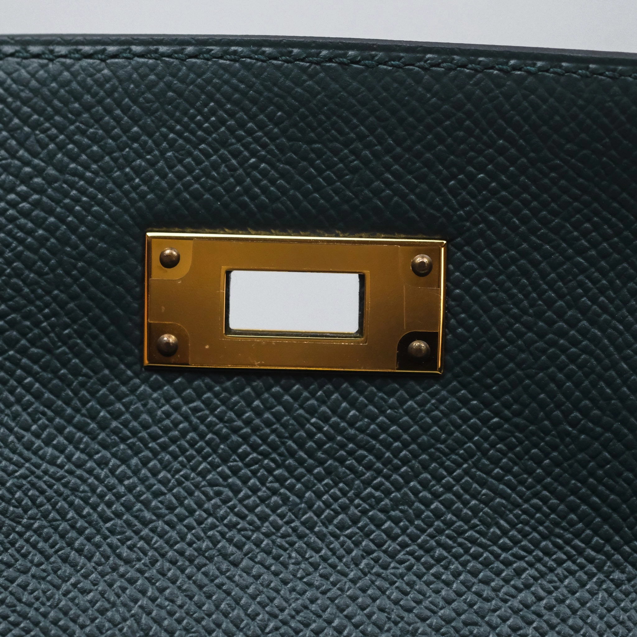 Herms Kelly 28 Sellier Vert Cypres 6O Epsom Gold Hardware