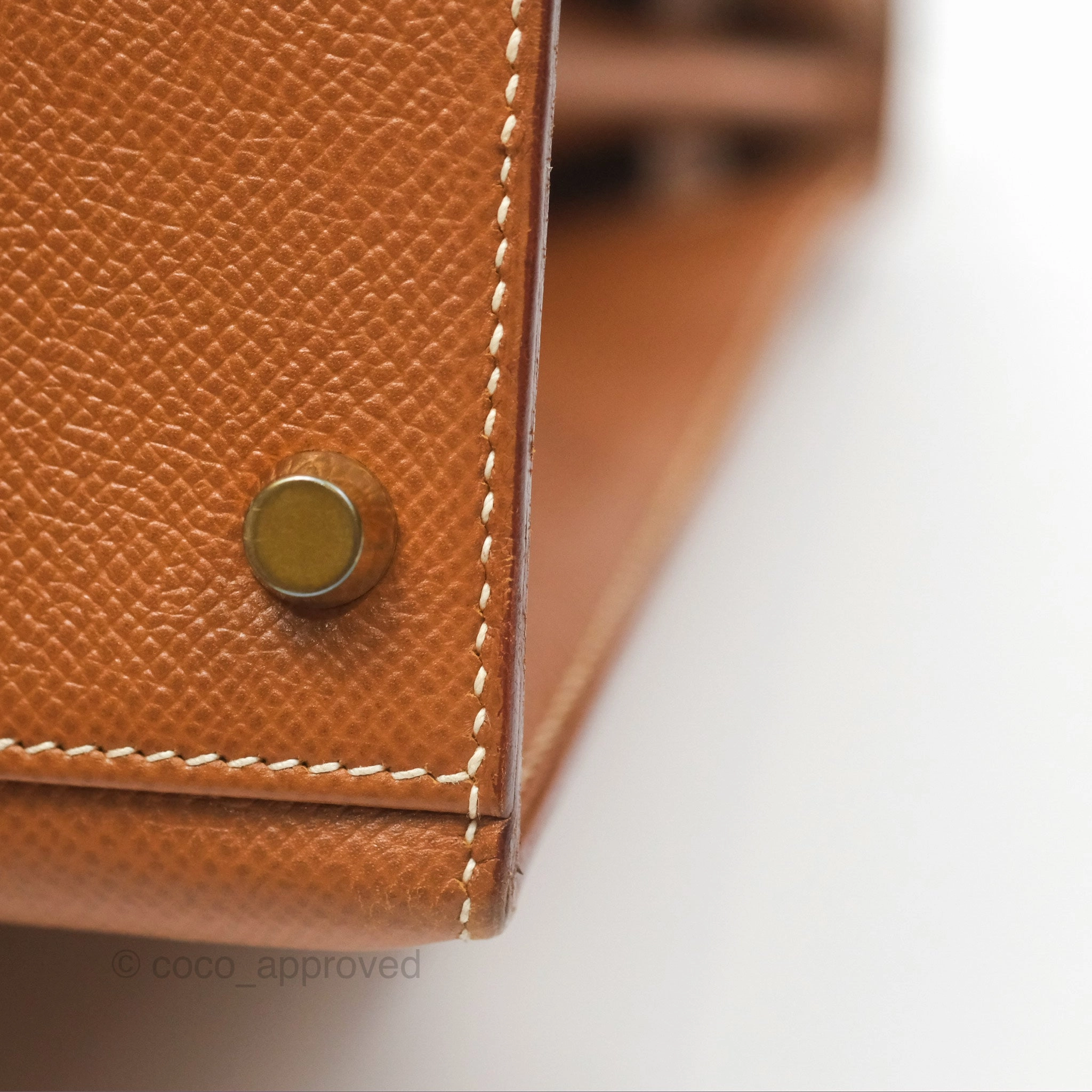 Herms Kelly 32 Sellier Gold Epsom Gold Hardware