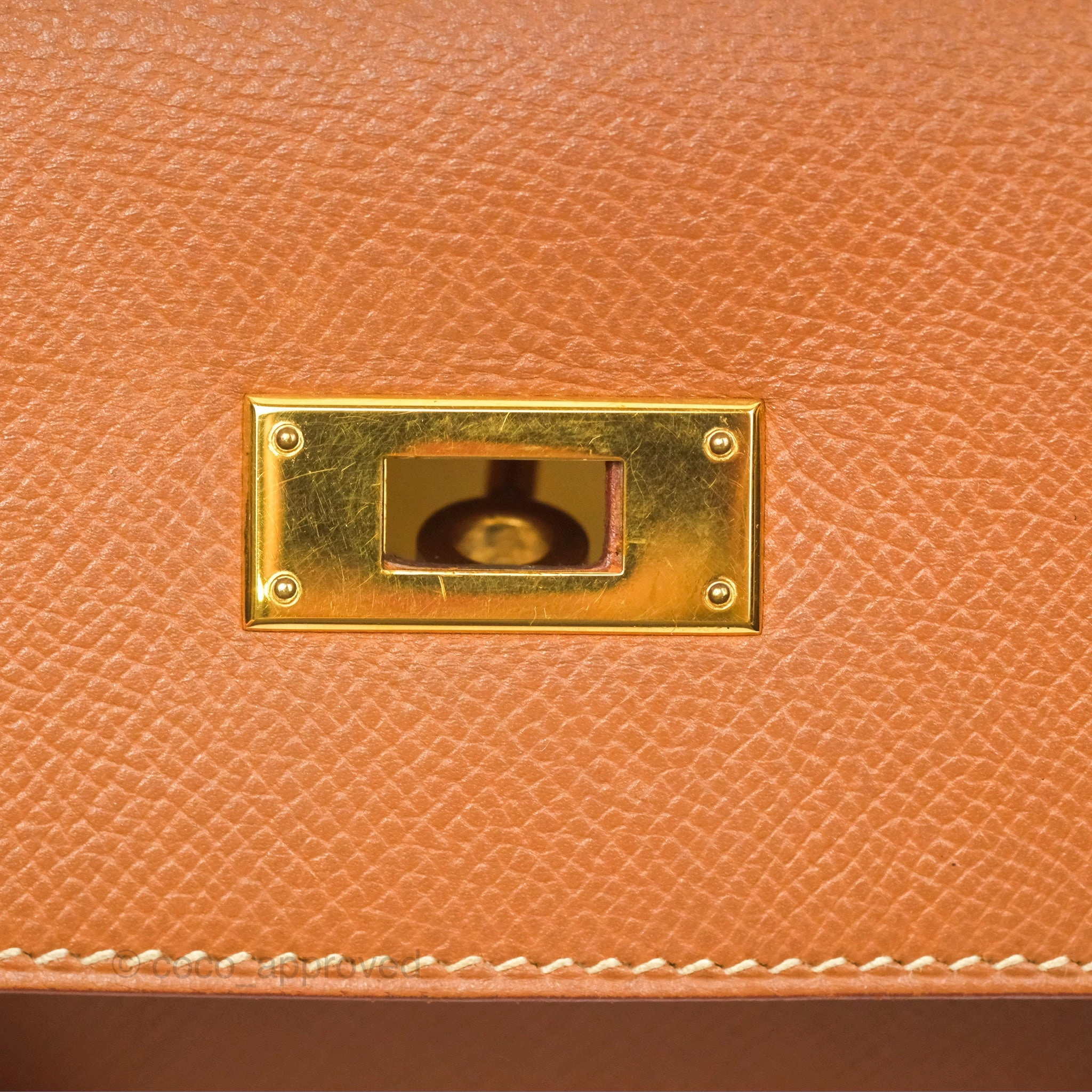 Herms Kelly 32 Sellier Gold Epsom Gold Hardware
