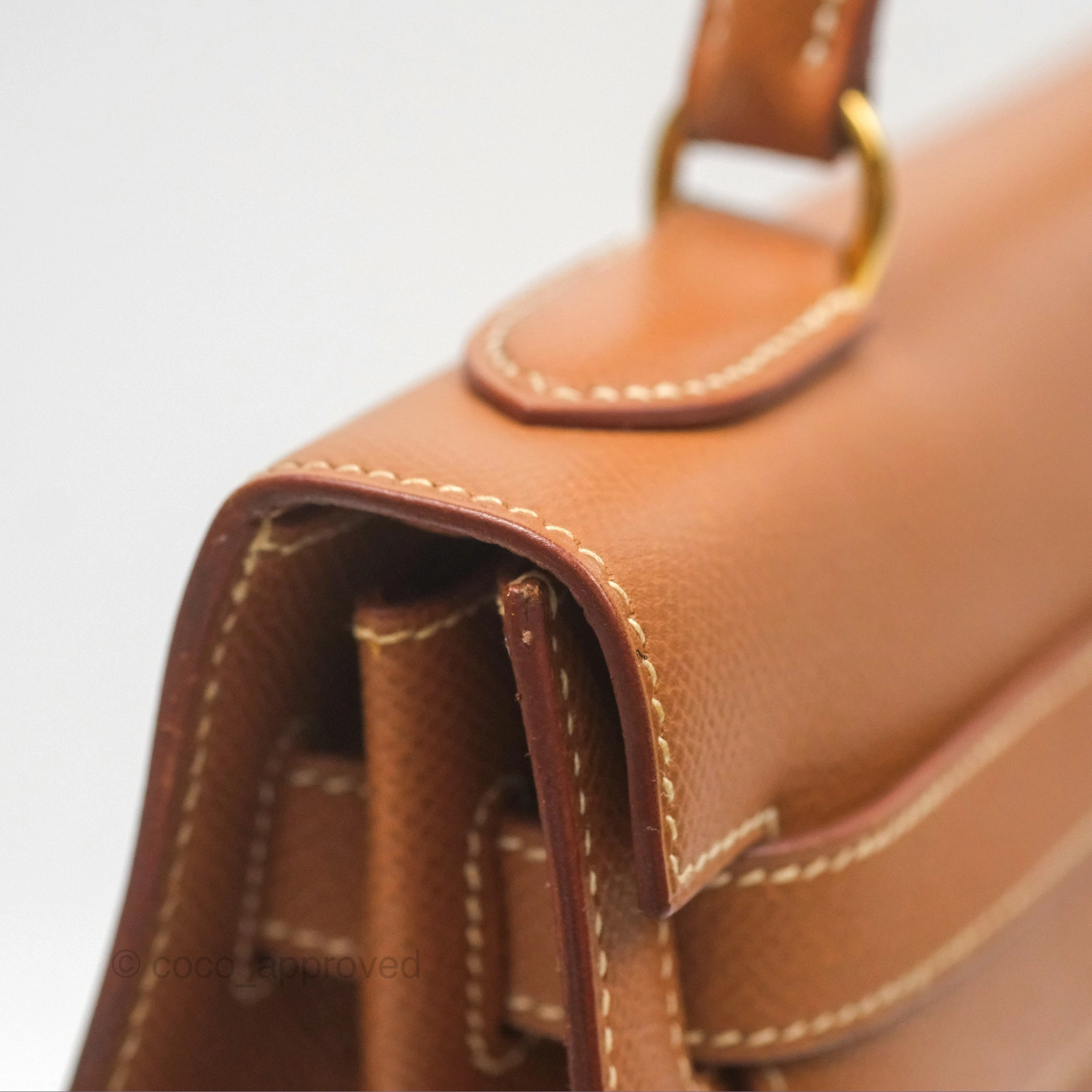 Herms Kelly 32 Sellier Gold Epsom Gold Hardware