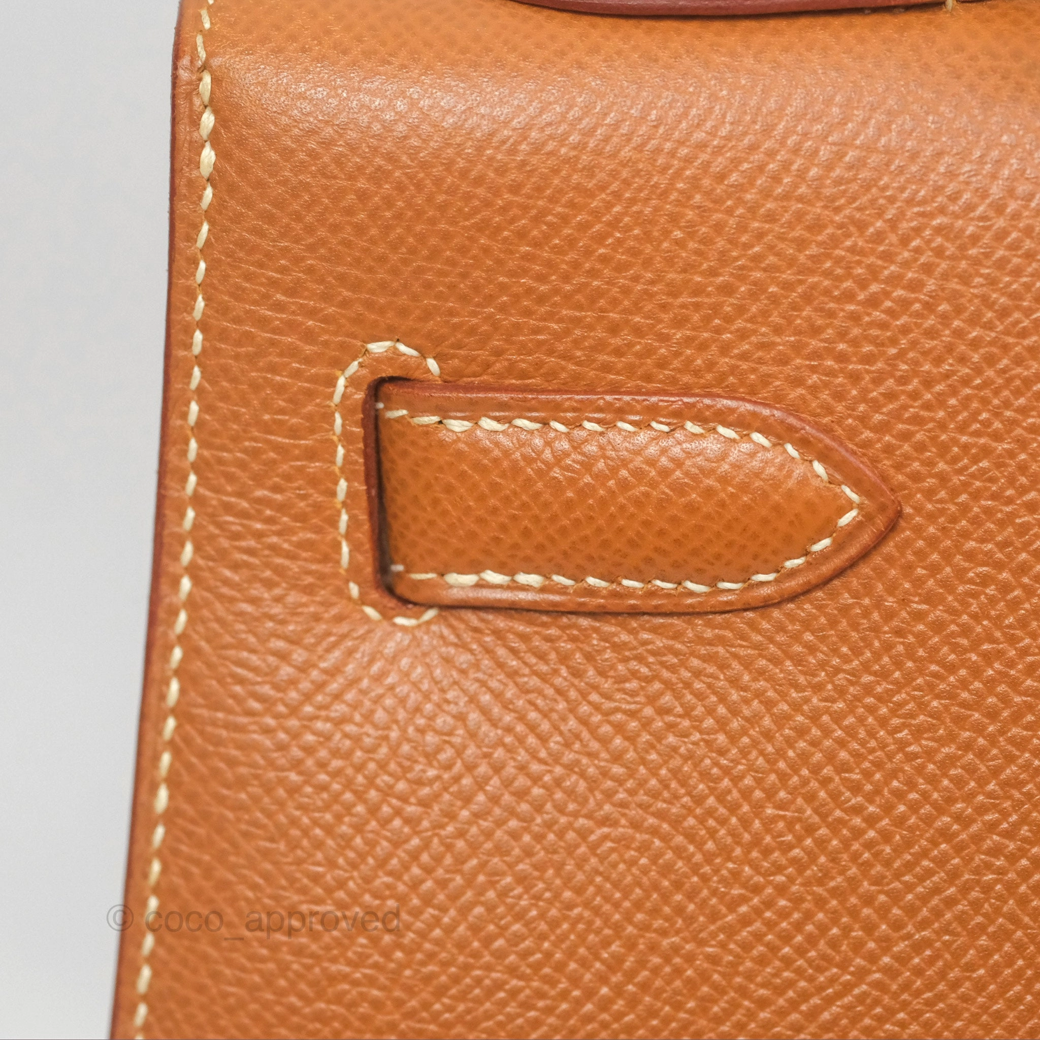 Herms Kelly 32 Sellier Gold Epsom Gold Hardware