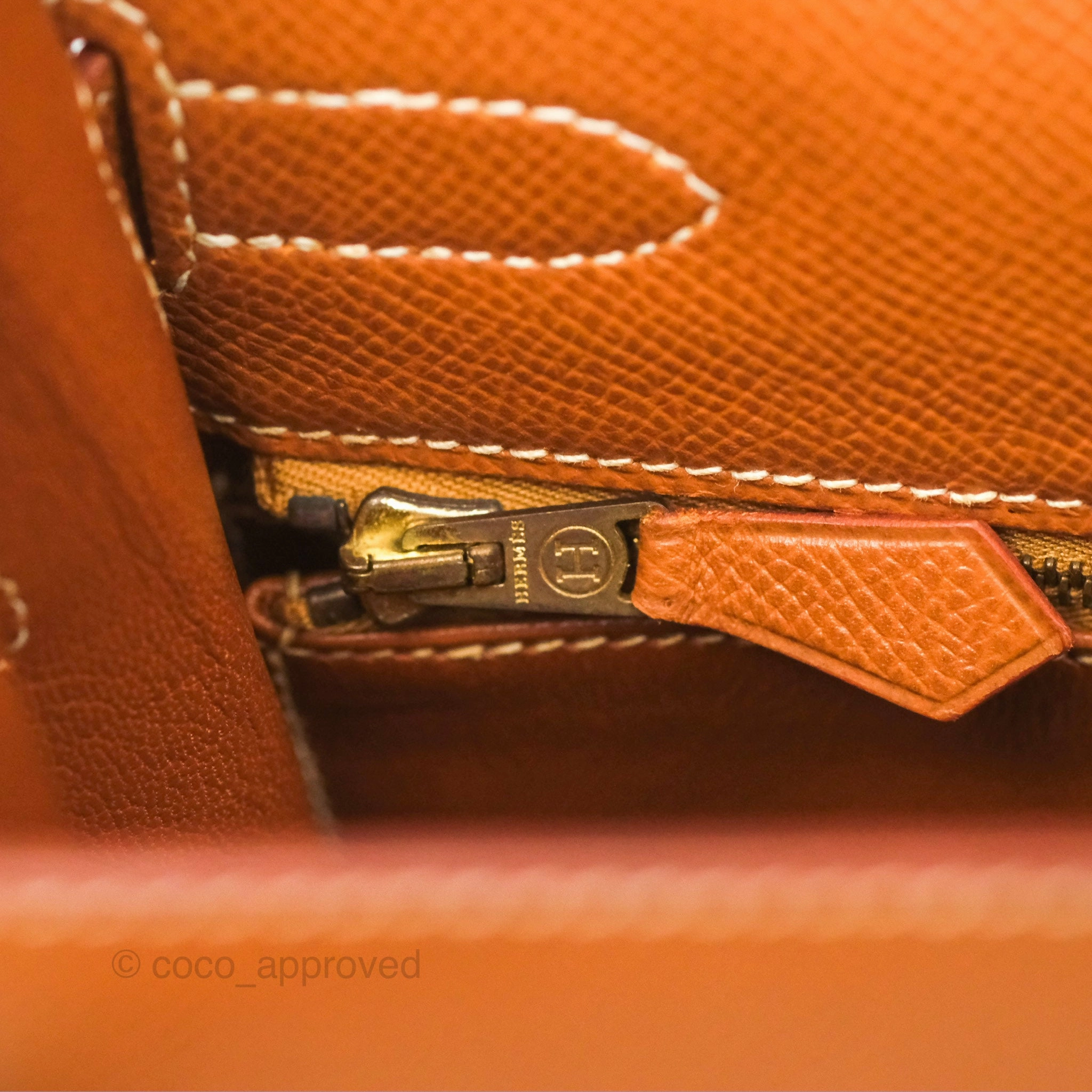 Herms Kelly 32 Sellier Gold Epsom Gold Hardware
