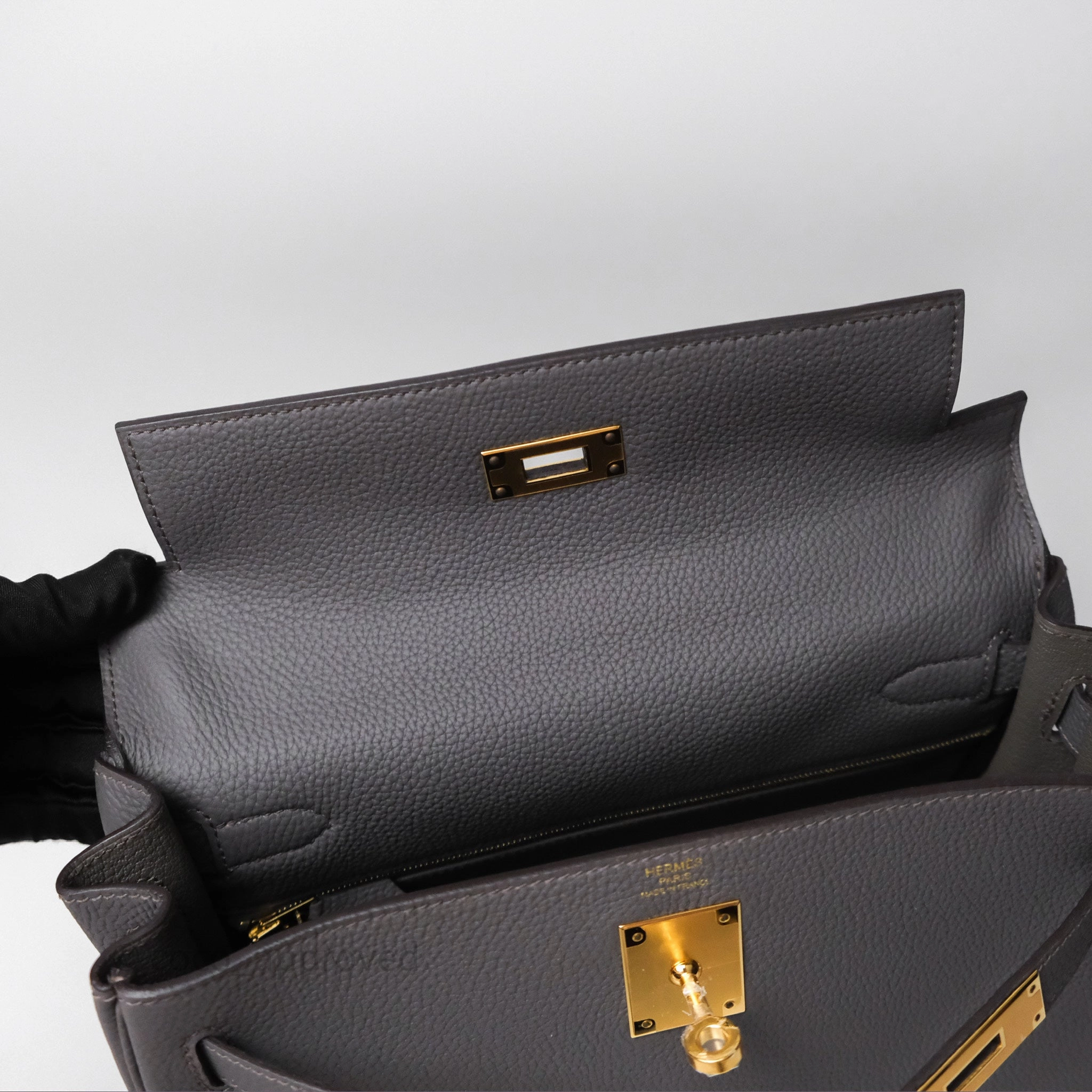 Herms Kelly II 28 Retourne Etain 8F Togo Gold Hardware