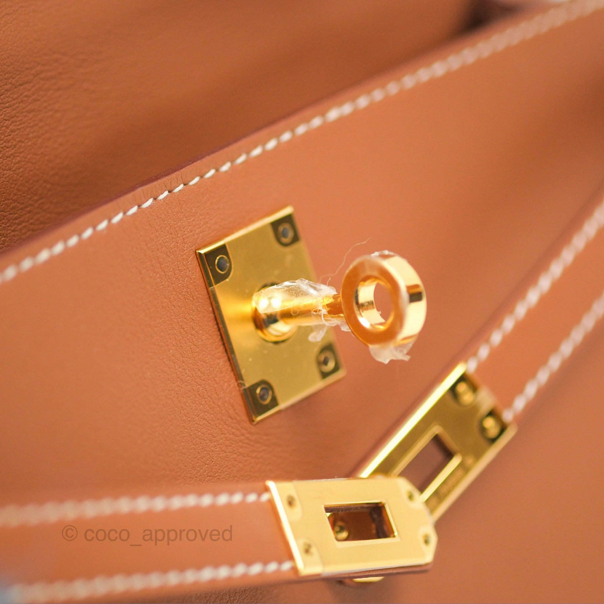 Herms Kelly Mini Pochette Gold Swift Gold Hardware