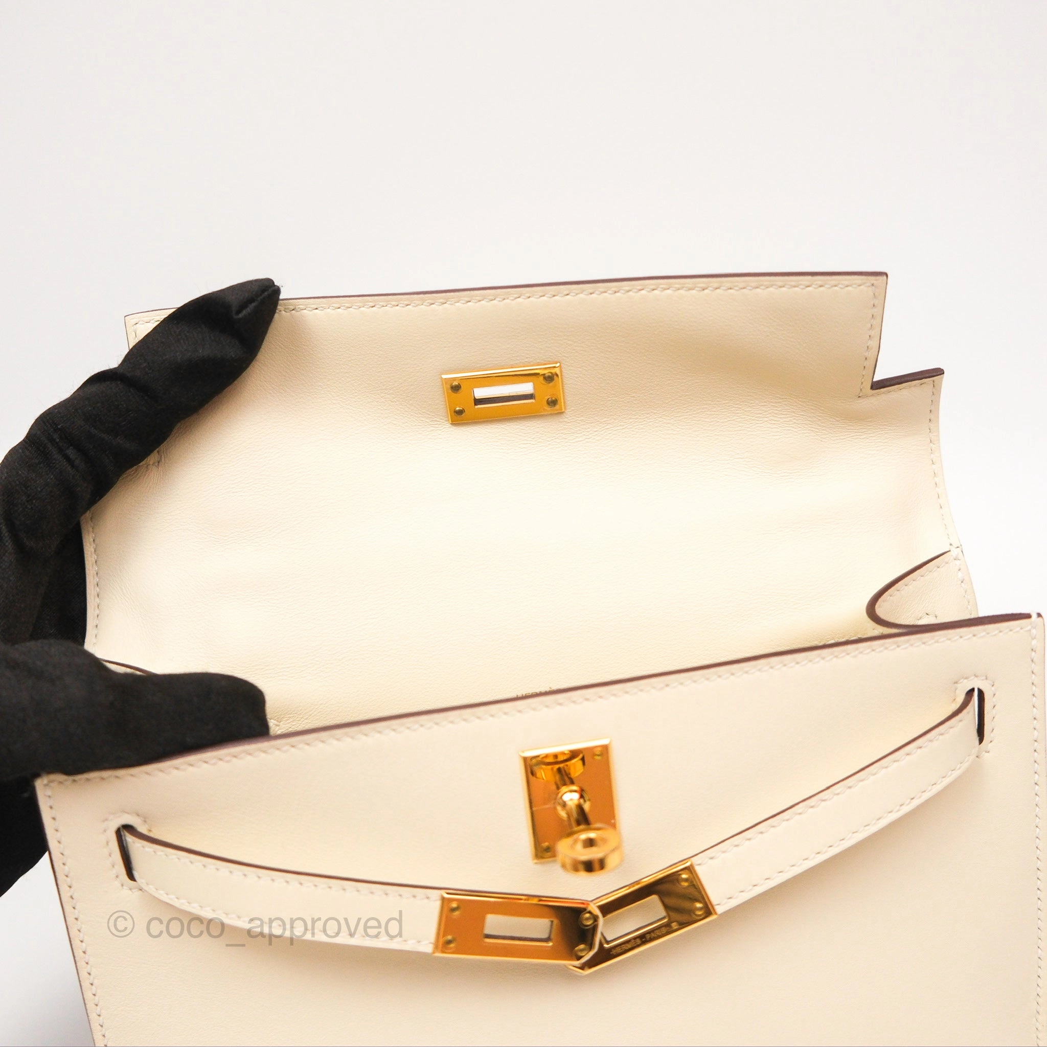 Herms Kelly Mini Pochette Nata I2 Swift Gold Hardware