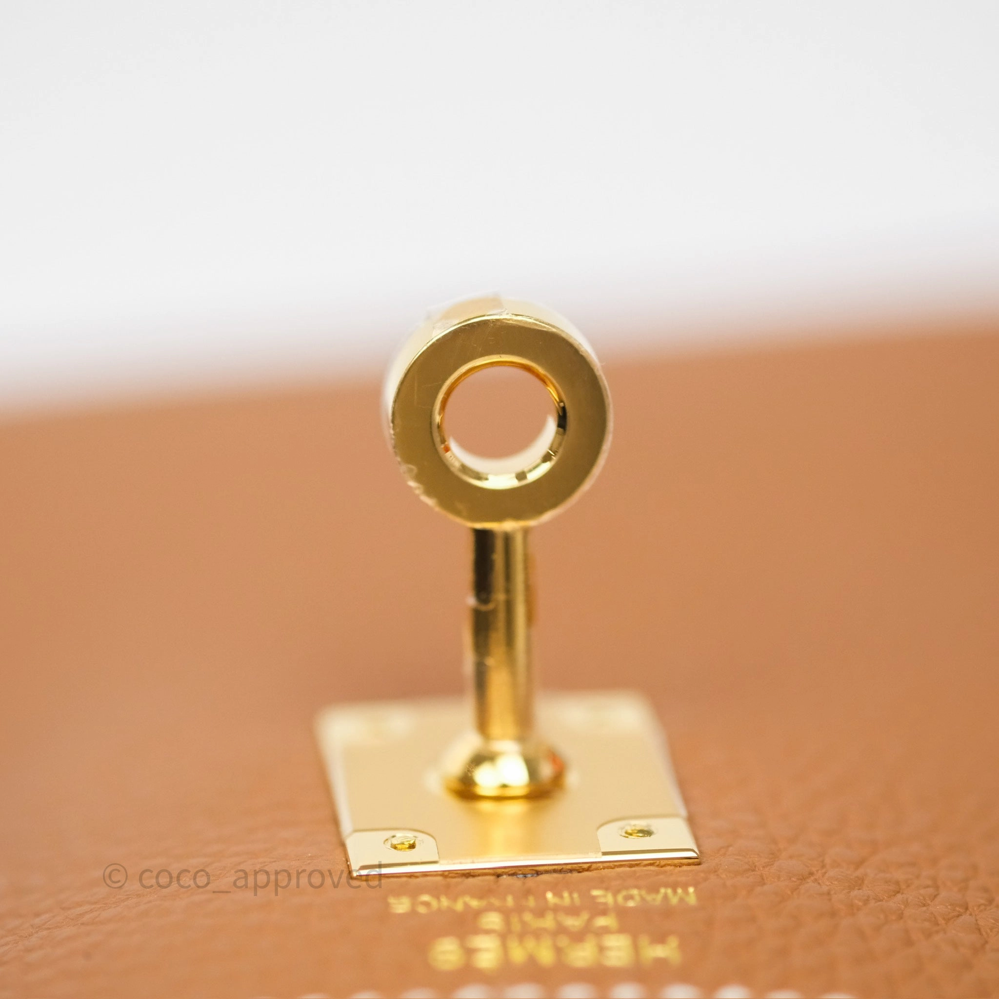 Herms Kelly Retourne 25 Gold Togo Gold Hardware