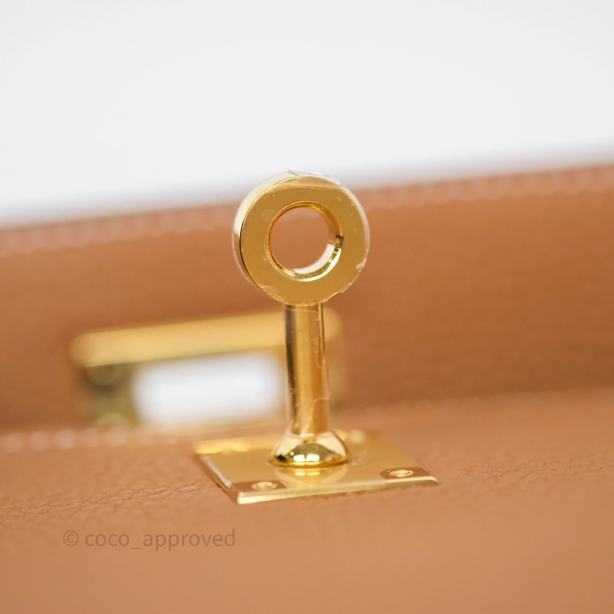 Herms Kelly Retourne 25 Gold Togo Gold Hardware