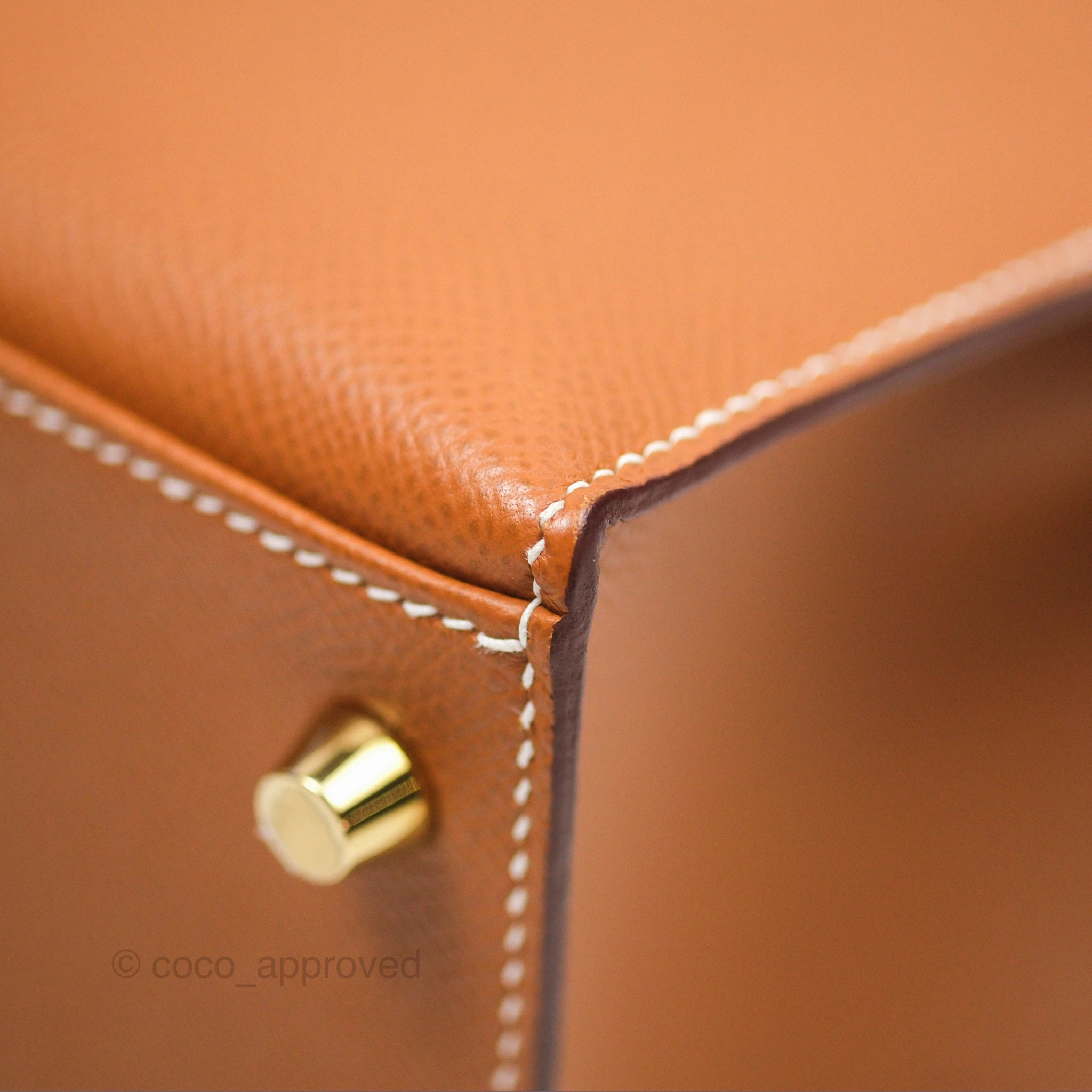 Herms Kelly Sellier 28 Gold 37 Epsom Gold Hardware