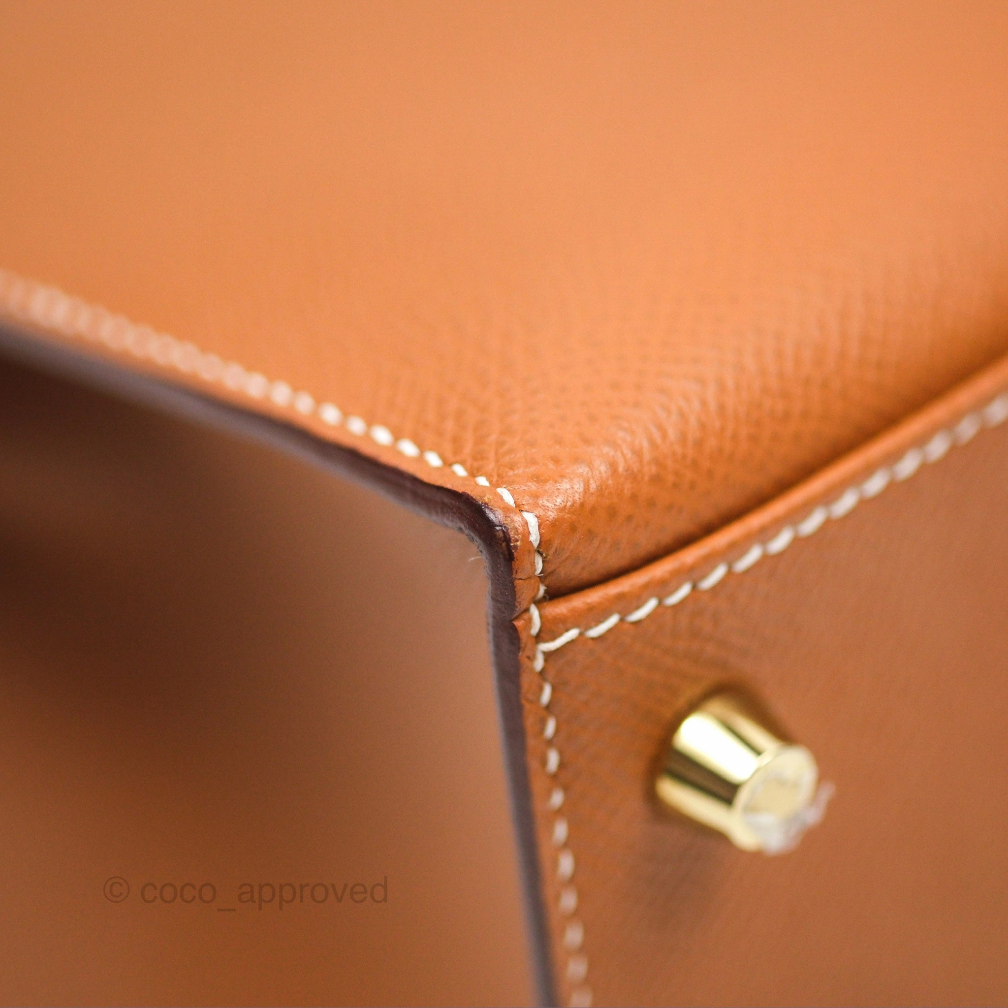 Herms Kelly Sellier 28 Gold 37 Epsom Gold Hardware