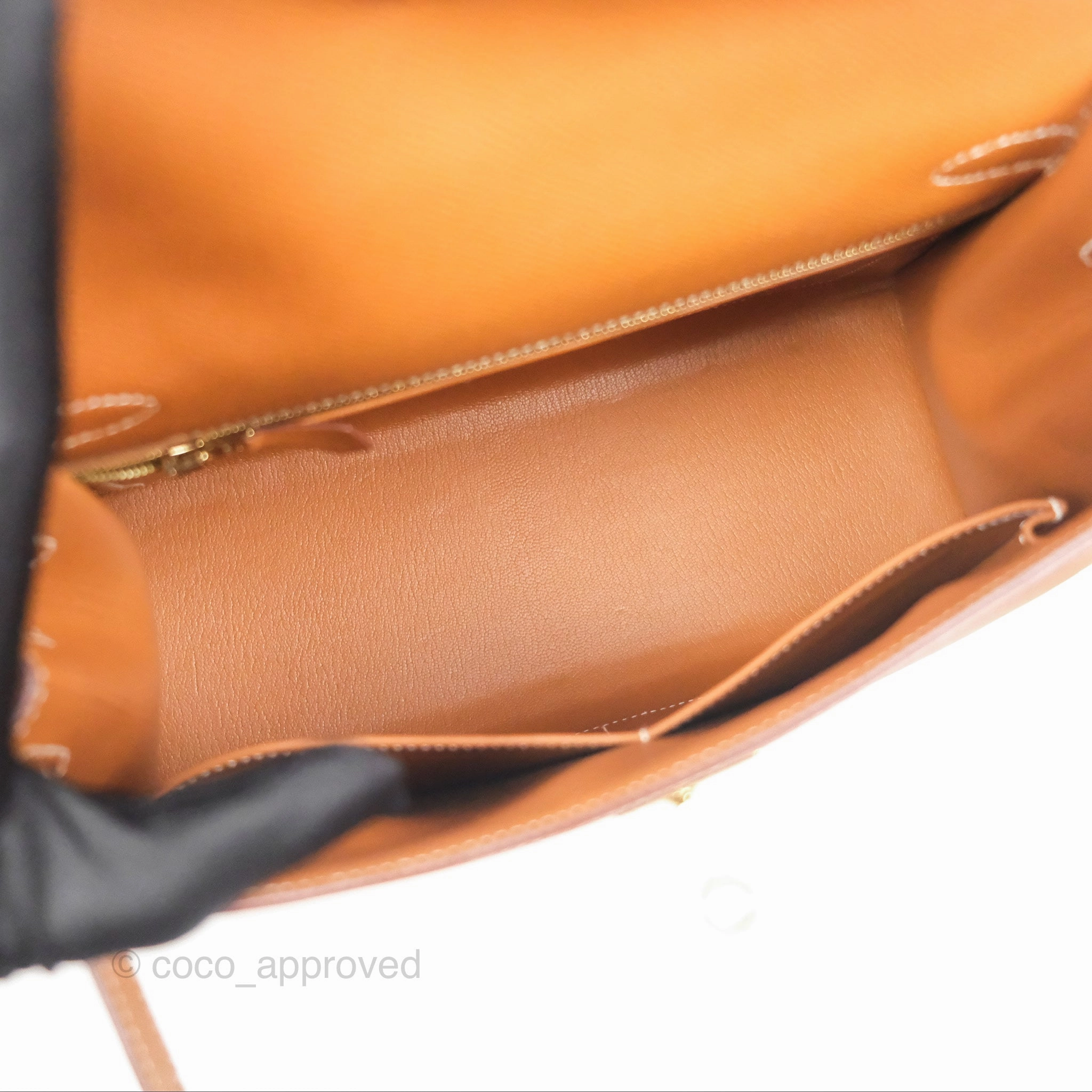 Herms Kelly Sellier 28 Gold 37 Epsom Gold Hardware