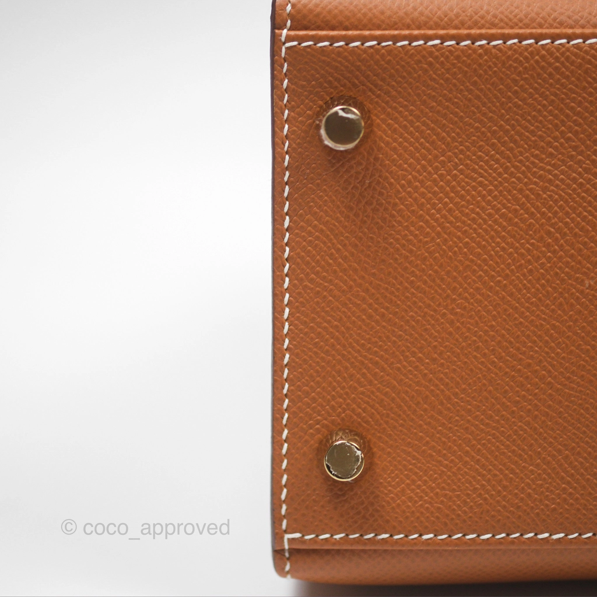 Herms Kelly Sellier 28 Gold 37 Epsom Gold Hardware