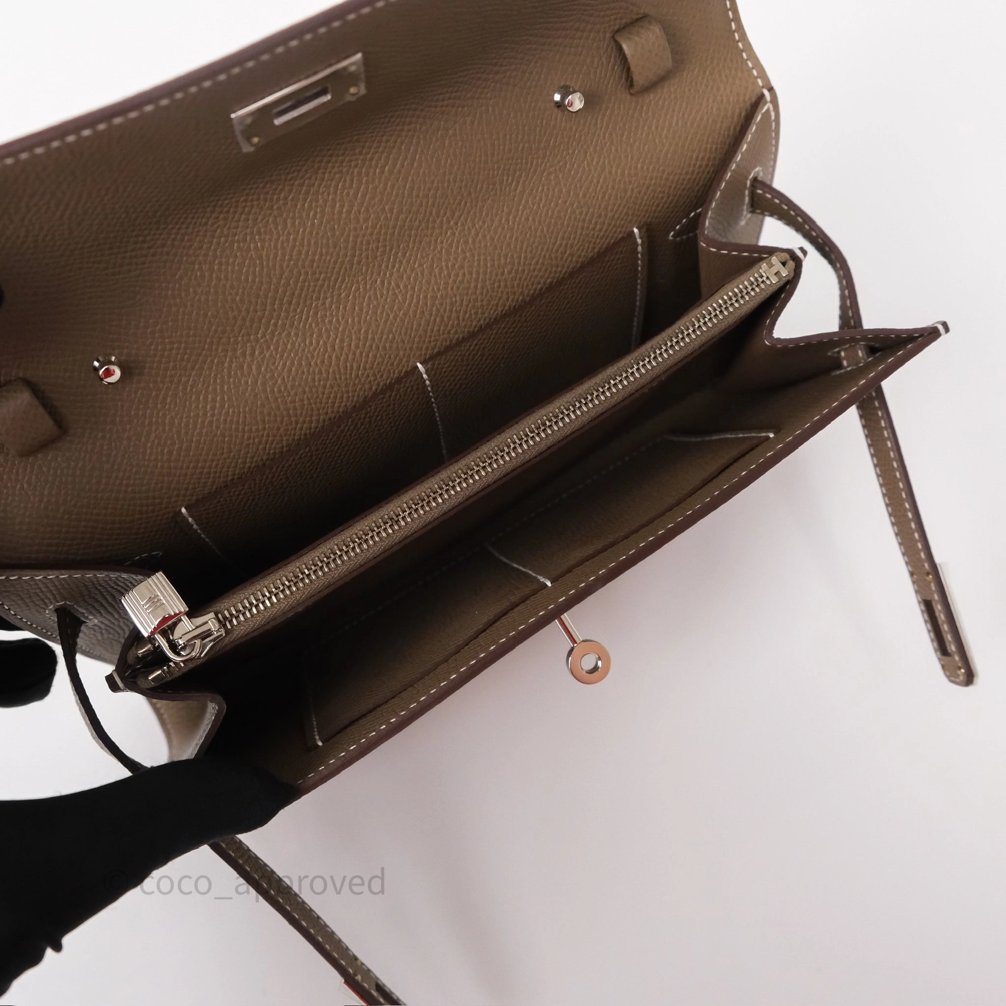 Herms Kelly To Go Wallet Etoupe 18 Epsom Palladium Hardware