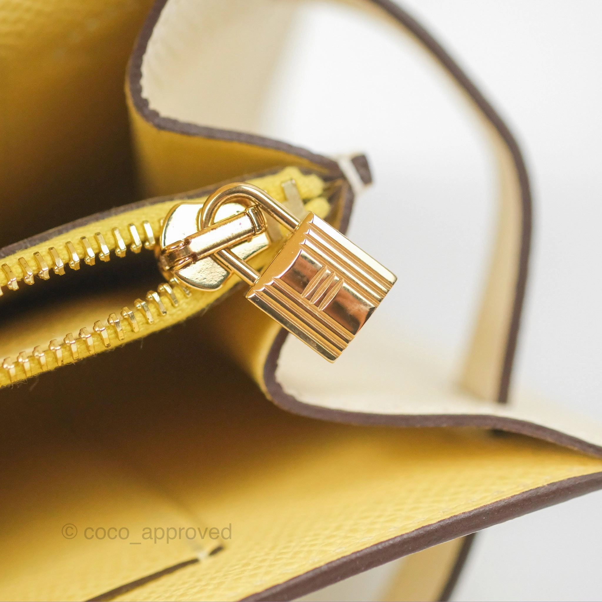Herms Kelly To Go Wallet Nata / Jaune Poussin Epsom Gold Hardware