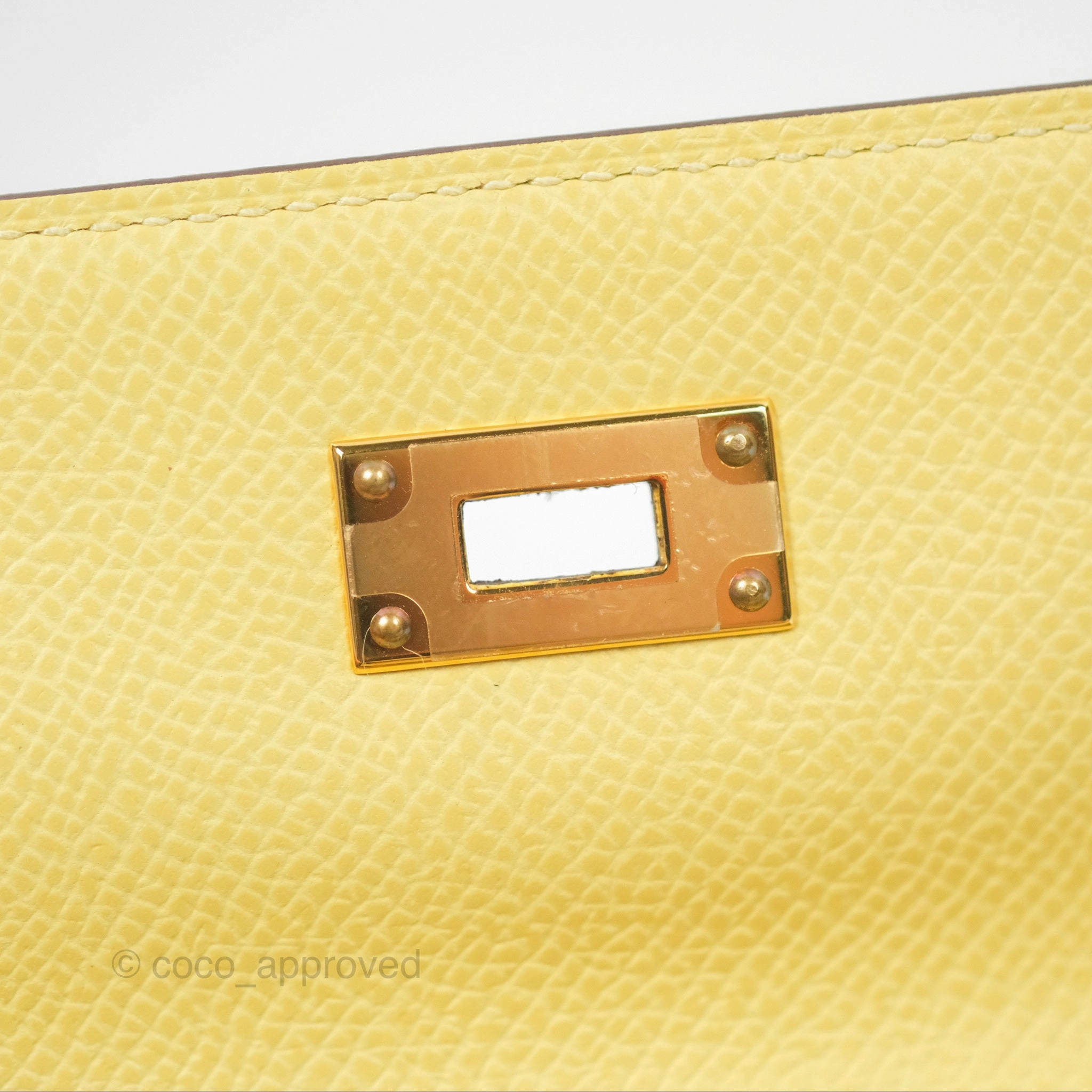 Herms Kelly To Go Wallet Nata / Jaune Poussin Epsom Gold Hardware