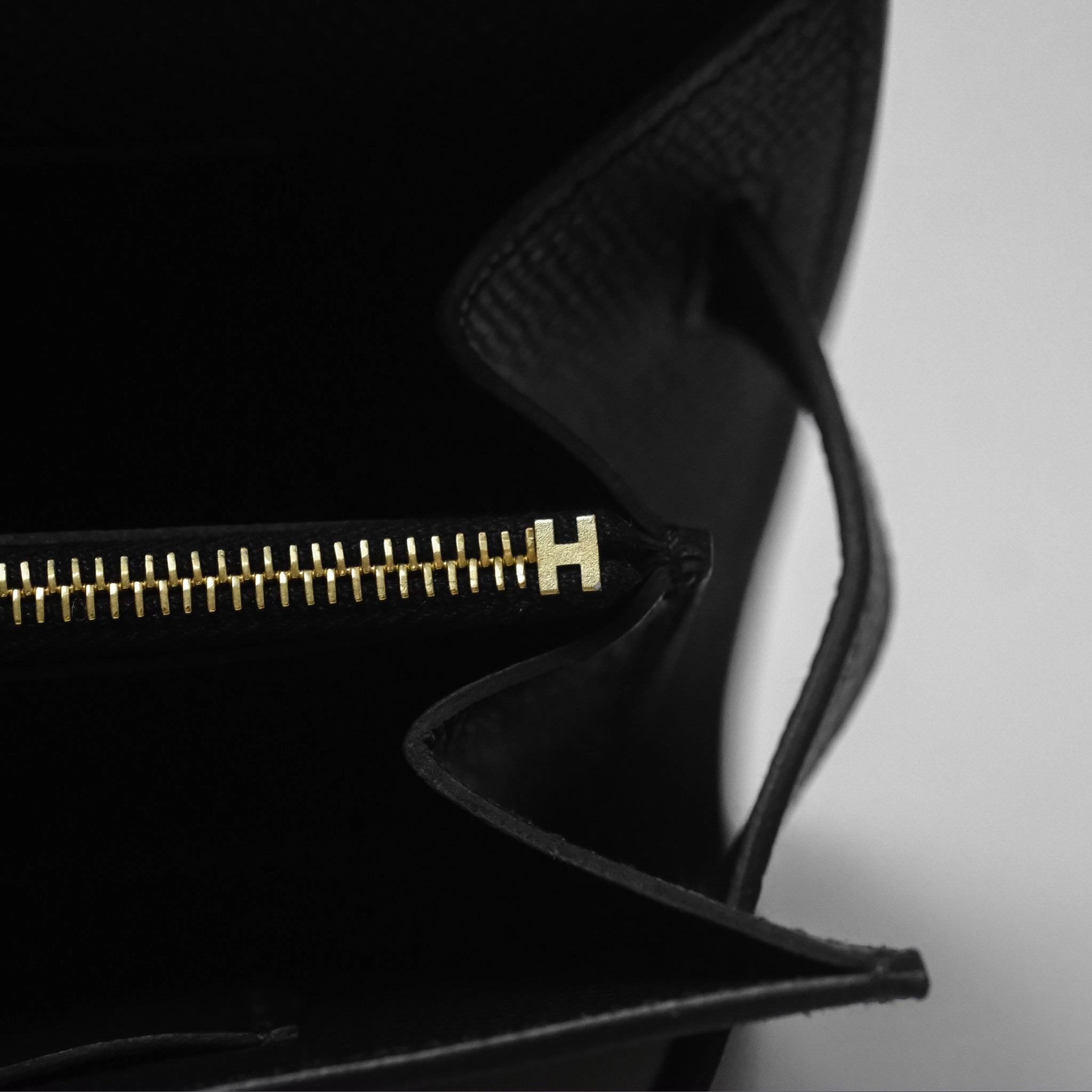 Herms Kelly To Go Wallet Noir 89 Black Epsom Gold Hardware