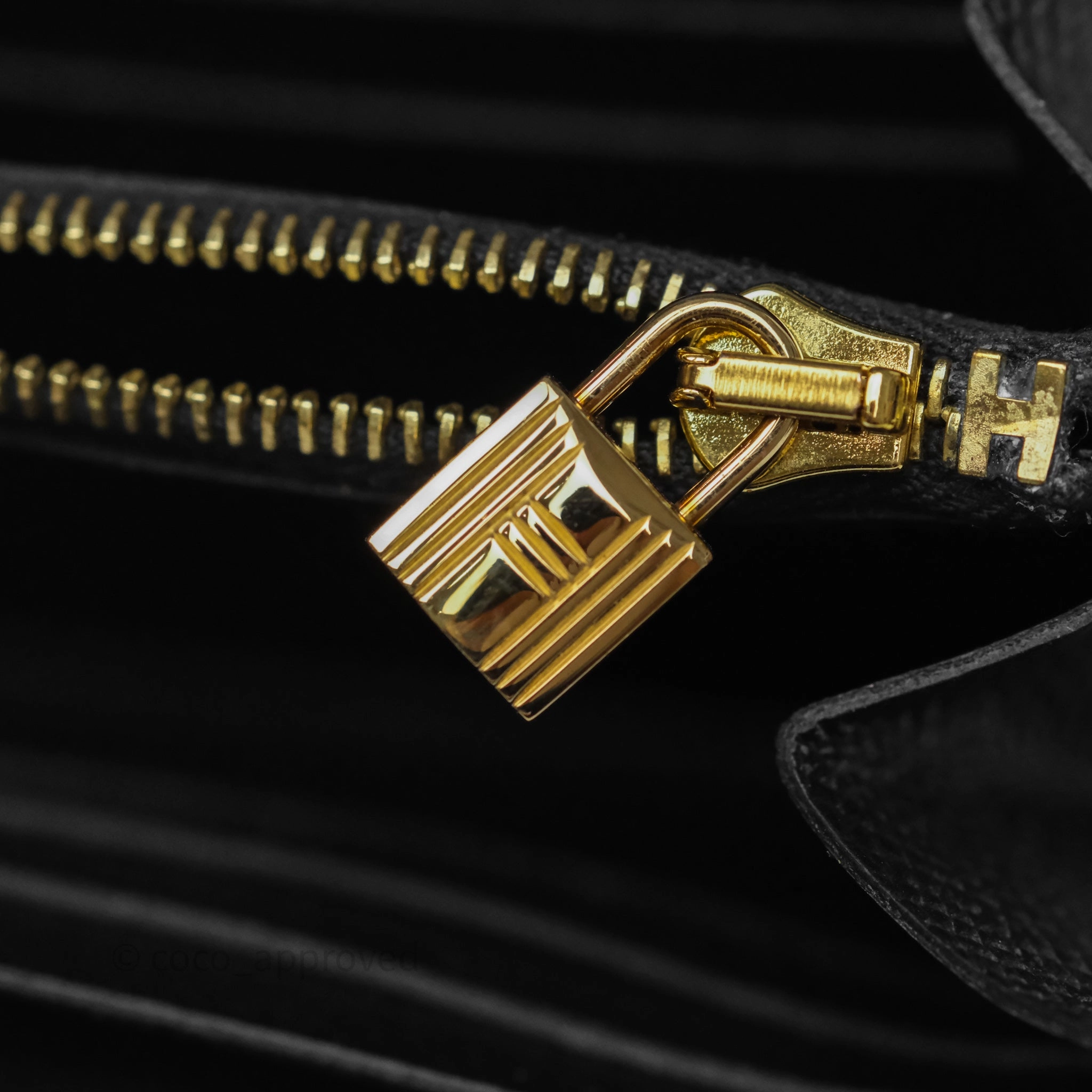 Herms Kelly Wallet Black Noir 89 Epsom Gold Hardware