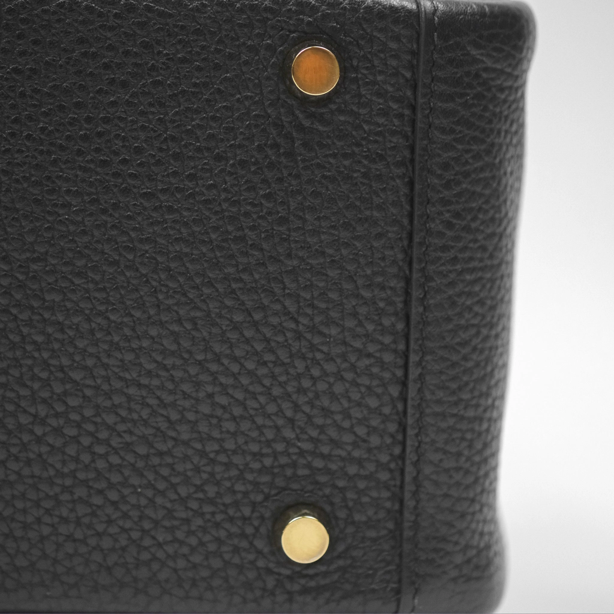 Herms Lindy 26 Black Clemence Gold Hardware