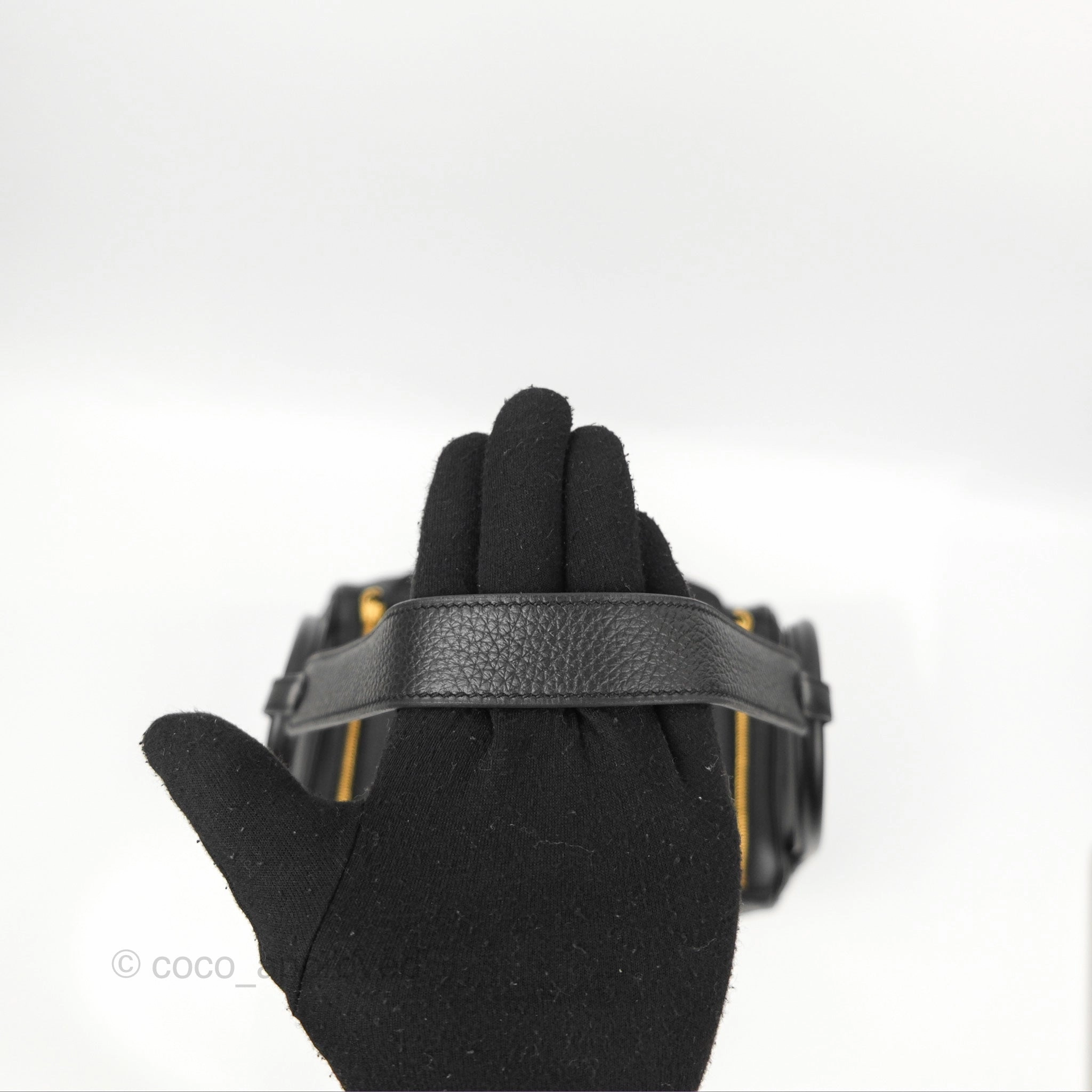 Herms Lindy 26 Black Clemence Gold Hardware