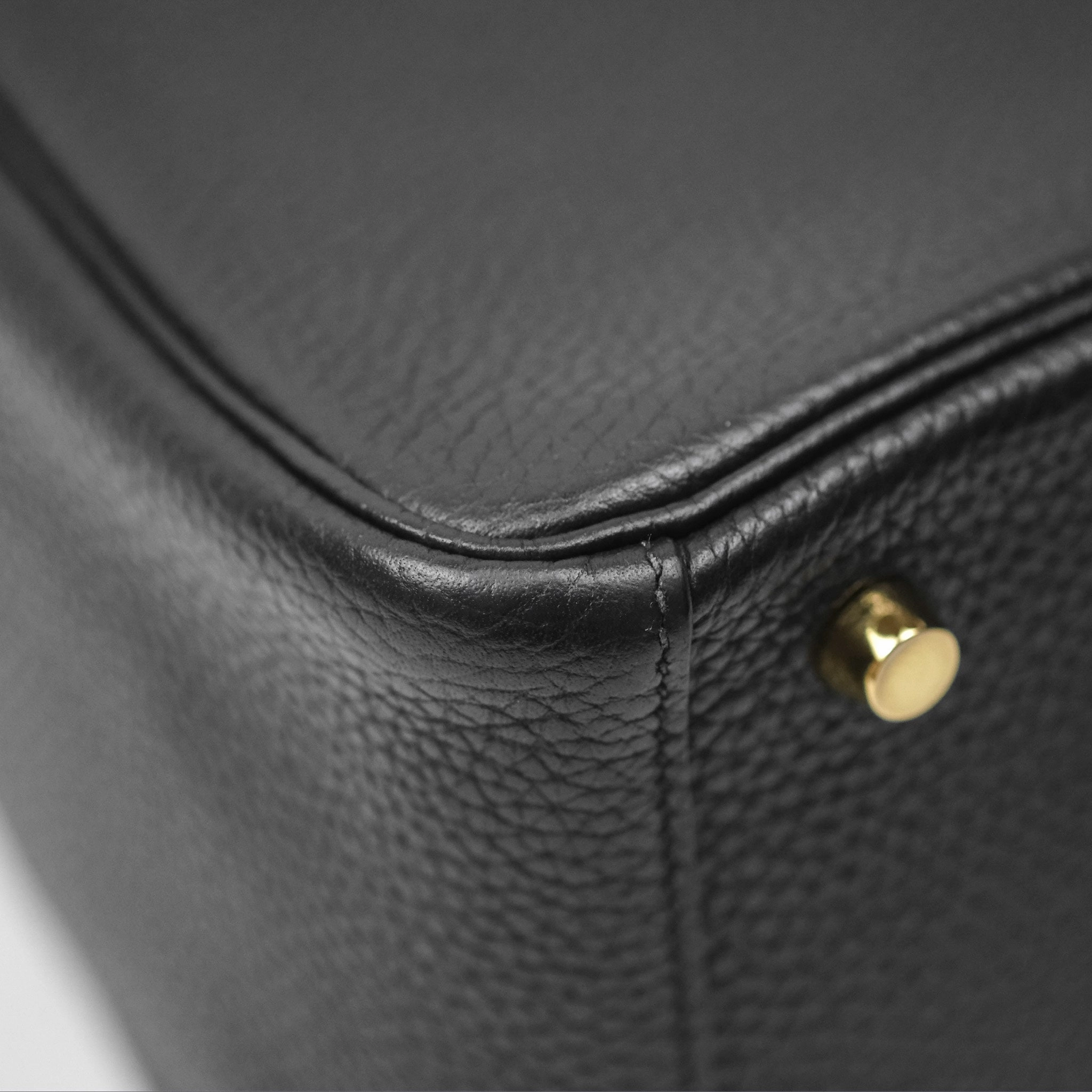Herms Lindy 26 Black Clemence Gold Hardware