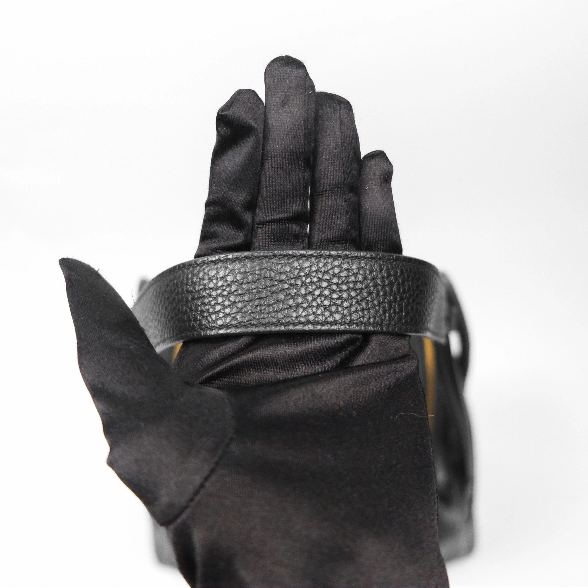 Herms Lindy 26 Black Clemence Gold Hardware