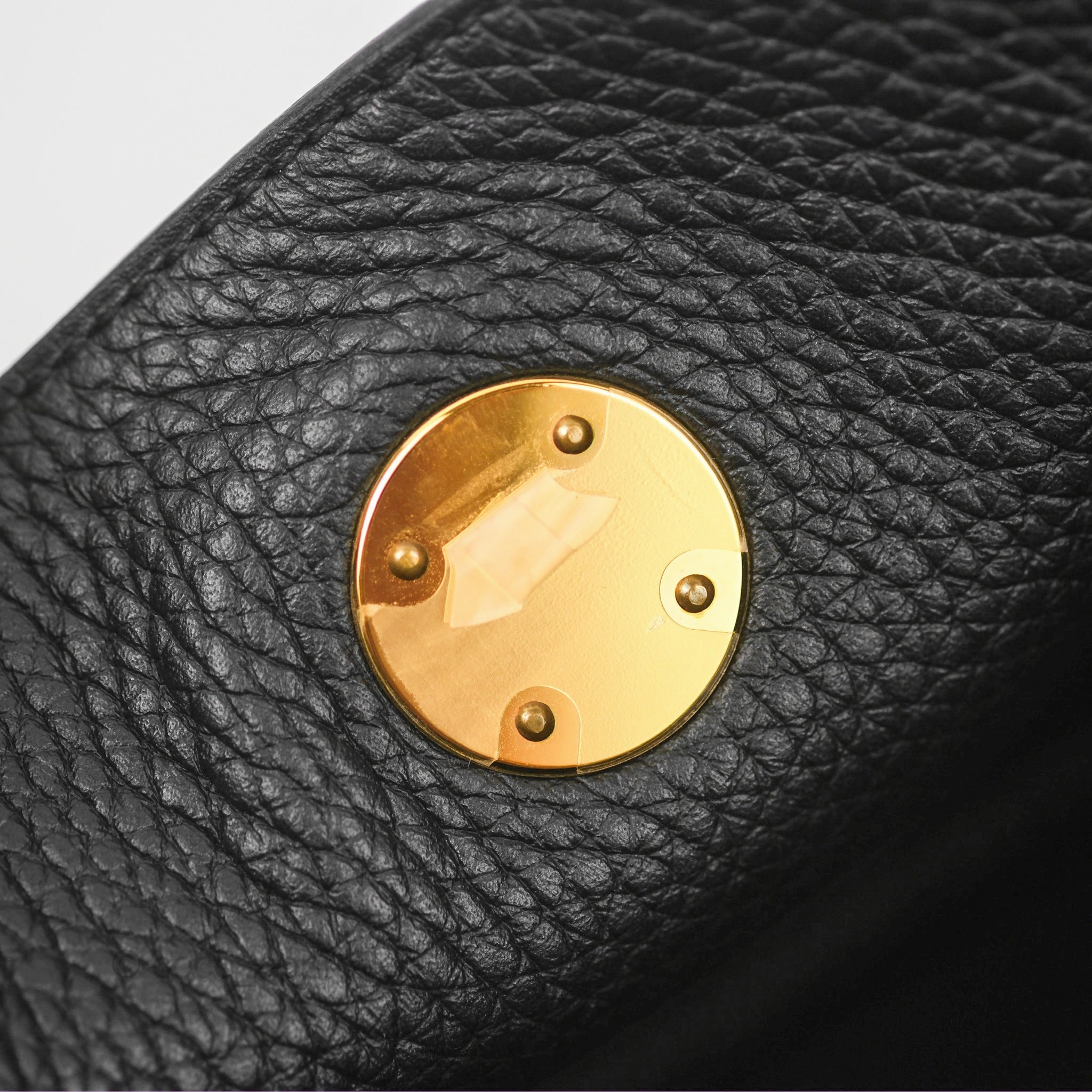 Herms Lindy 26 Black Clemence Gold Hardware