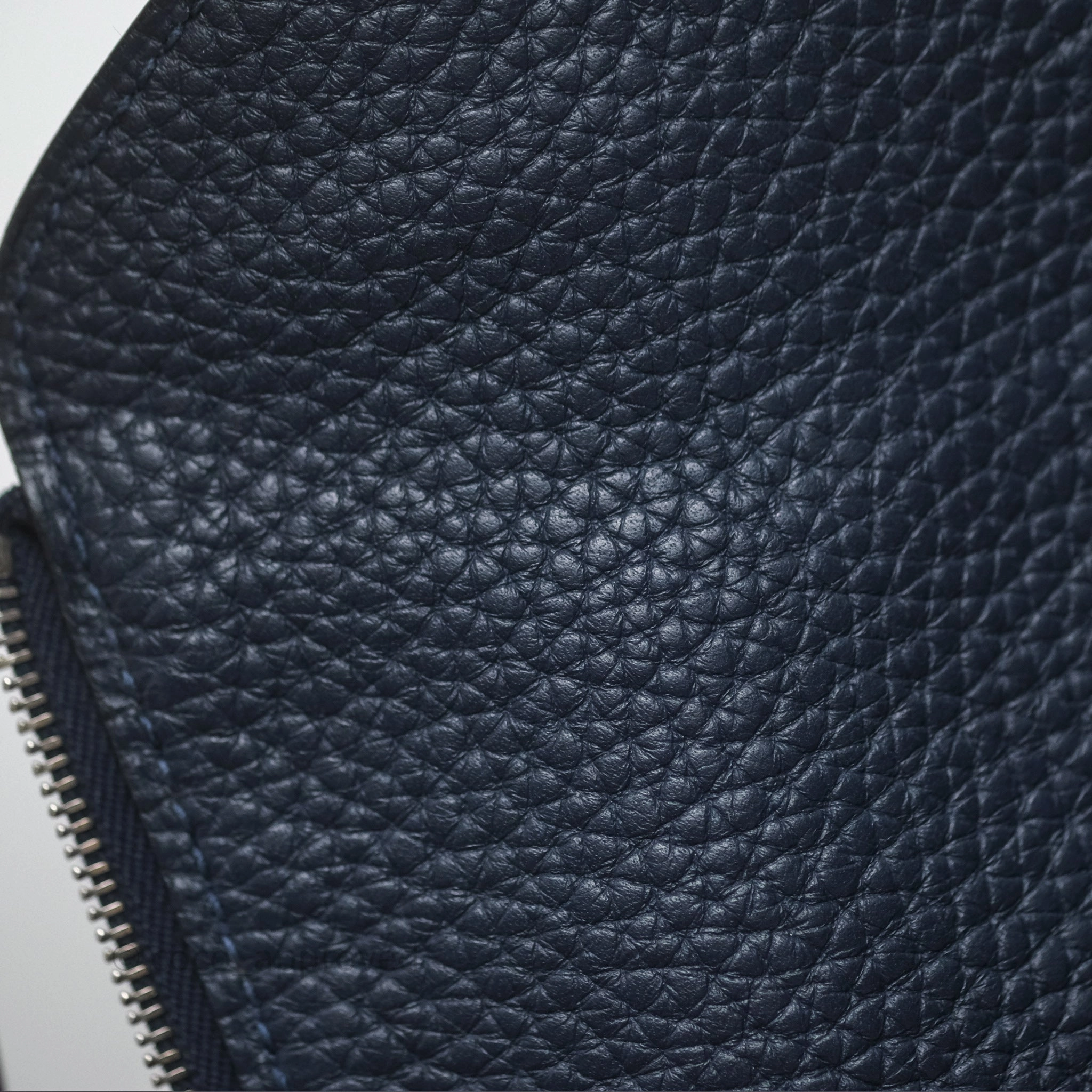 Herms Lindy 26 Bleu Nuit 2Z Clemence Palladium Hardware