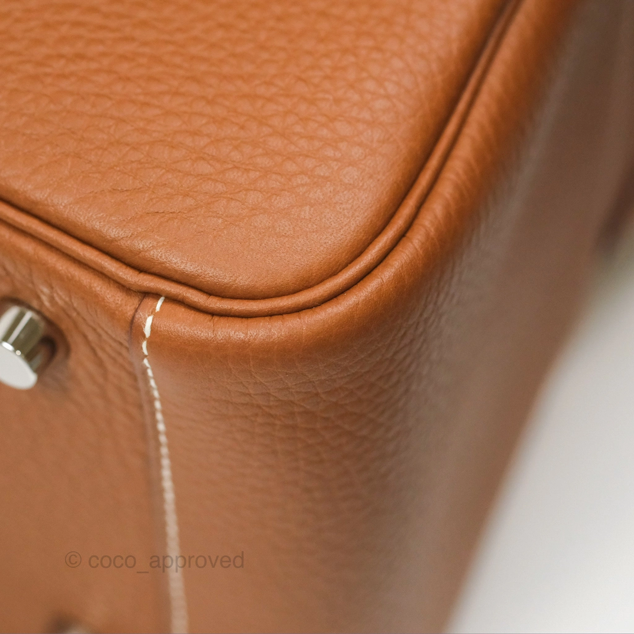 Herms Lindy 26 Gold Clemence Palladium Hardware